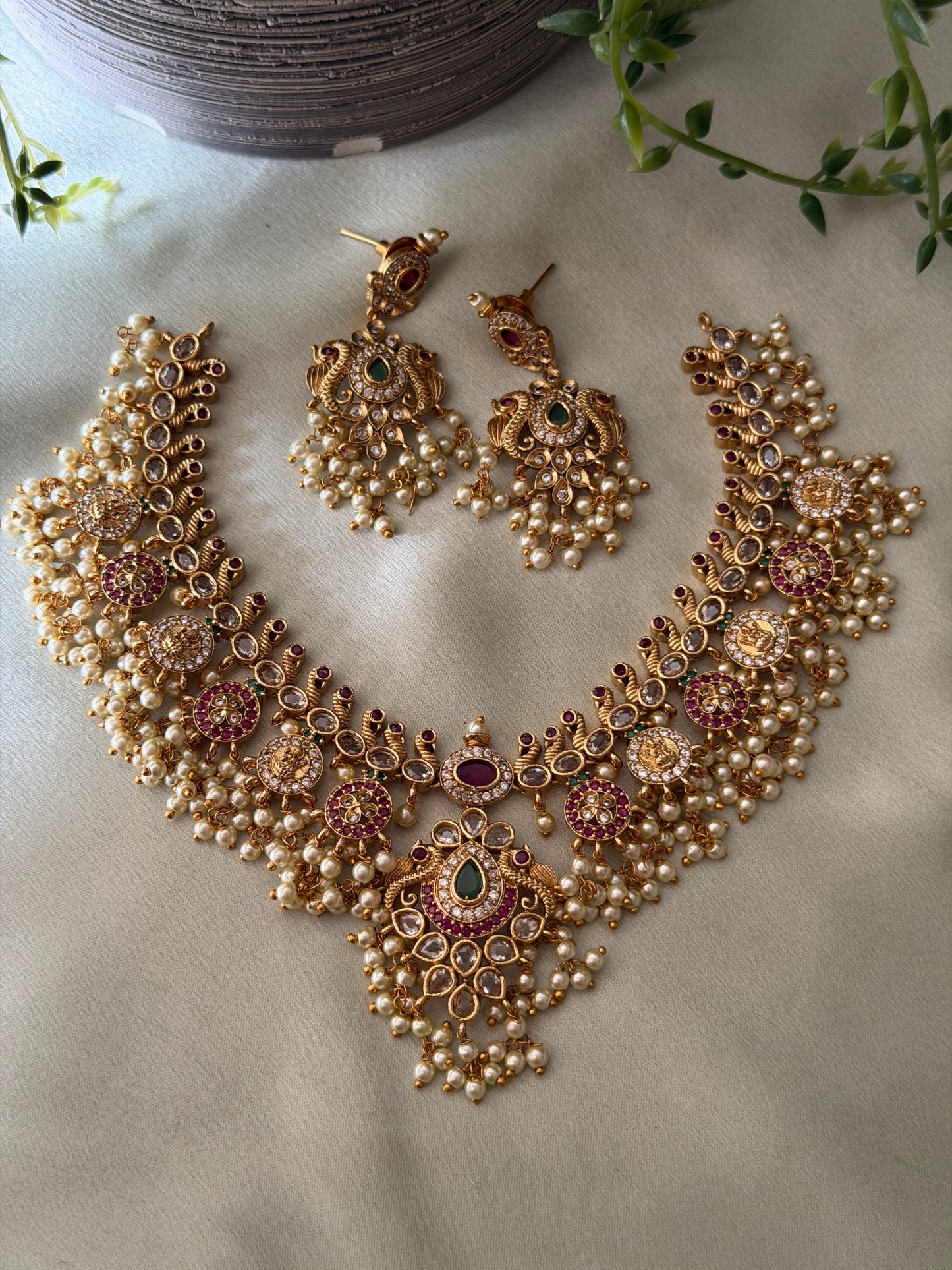Gomathi Guttapusalu Necklace