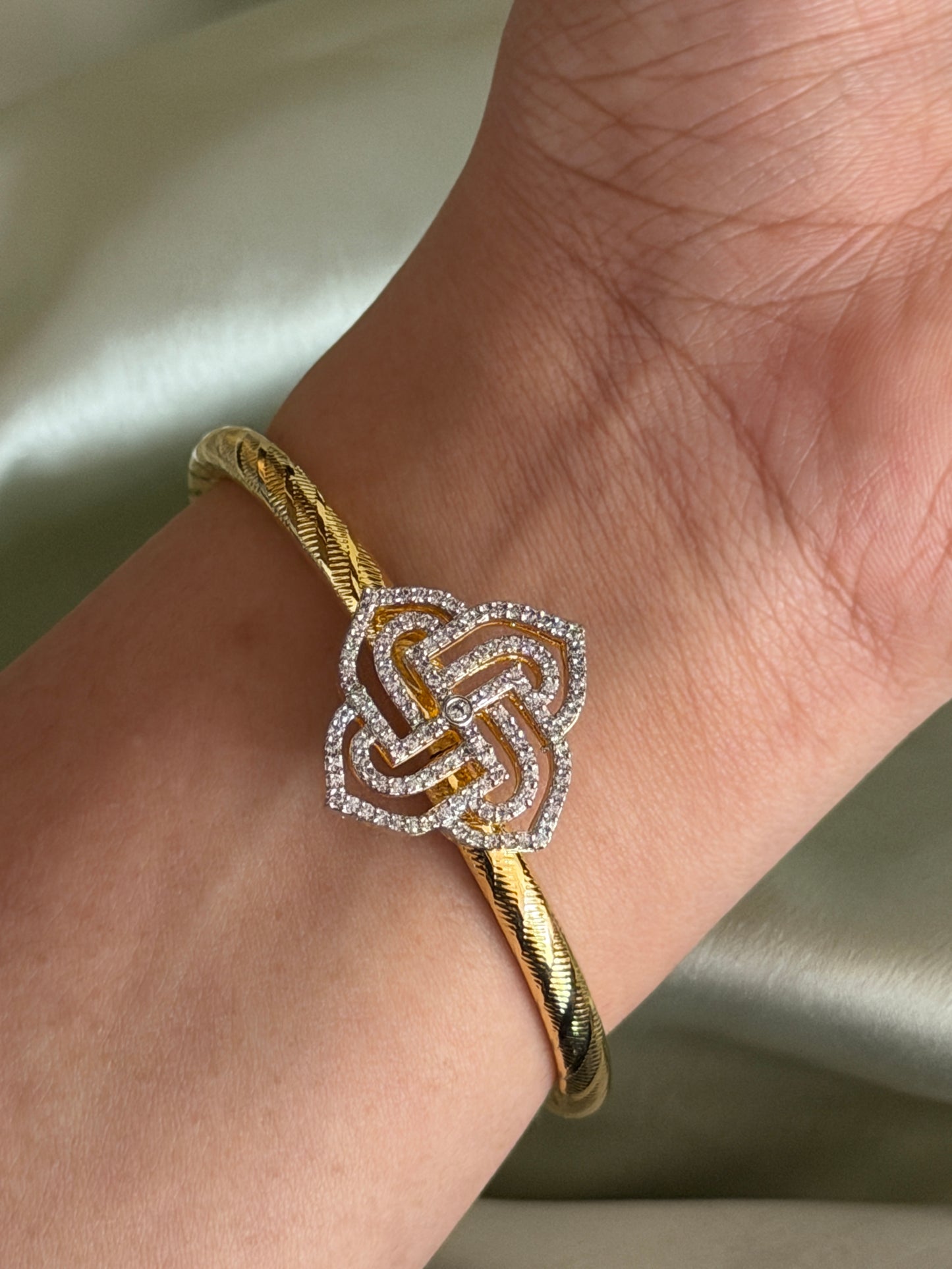 Kolam Diamond Bracelet