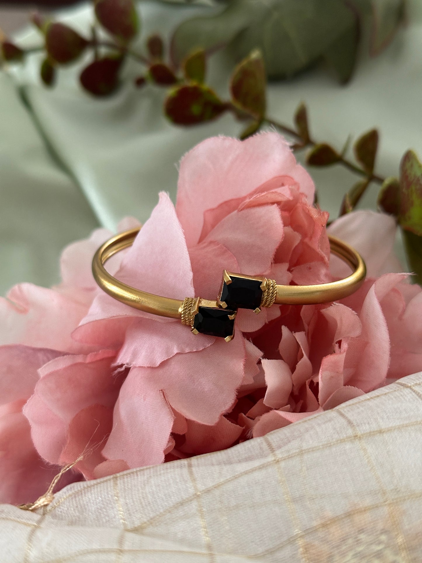 Free size Stone Bracelet