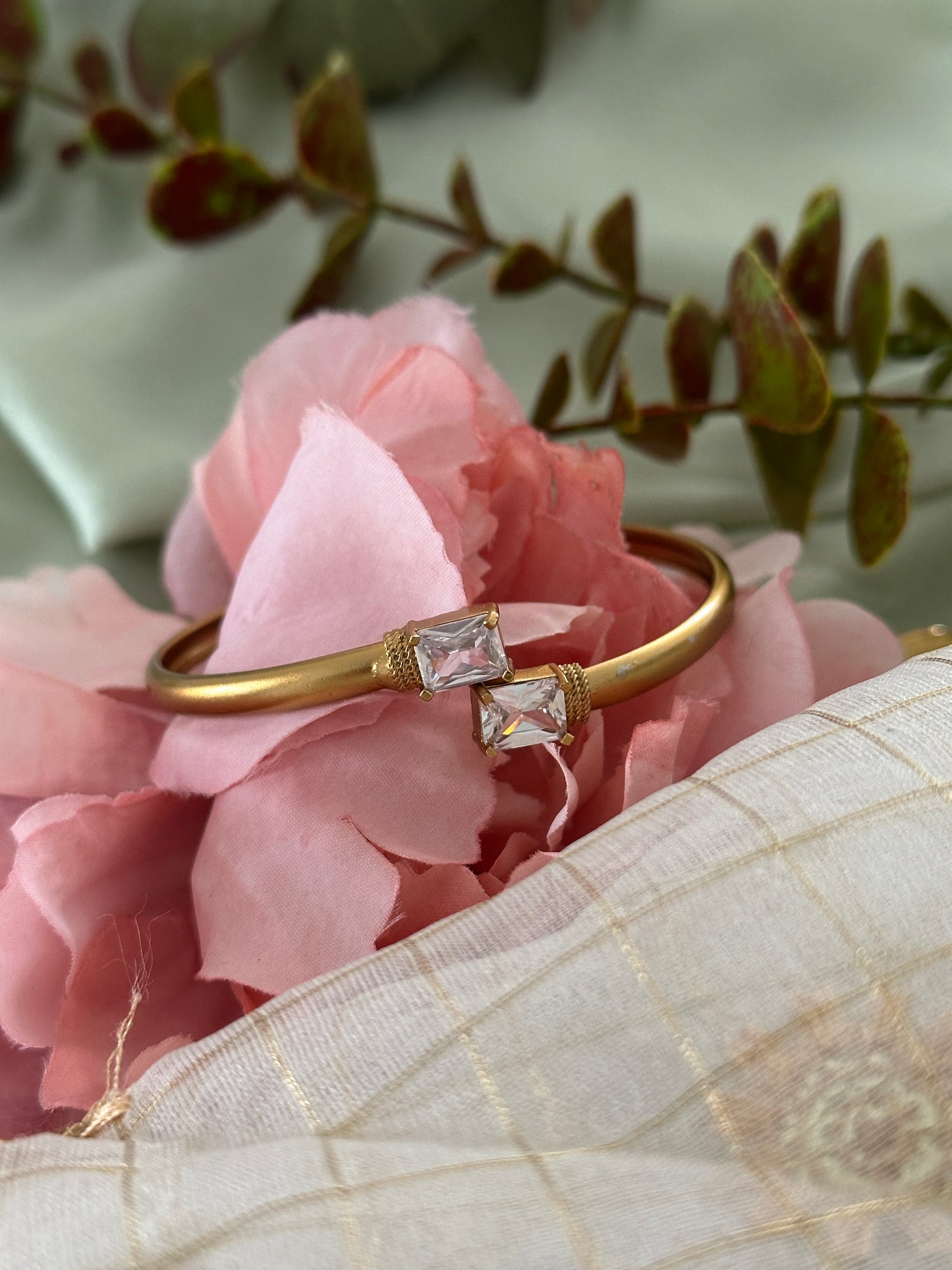 Free size Stone Bracelet