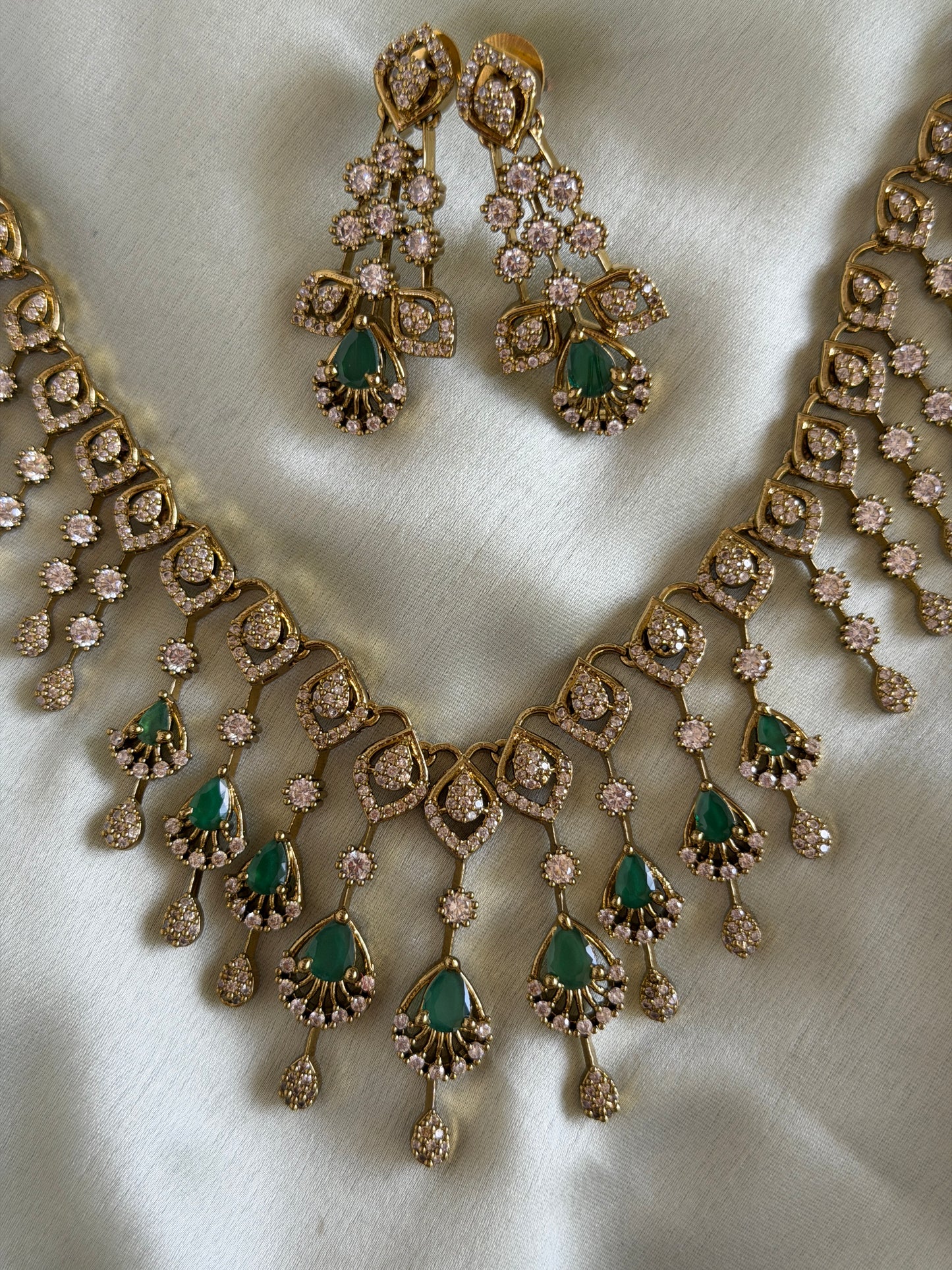 Ahilya AD Necklace