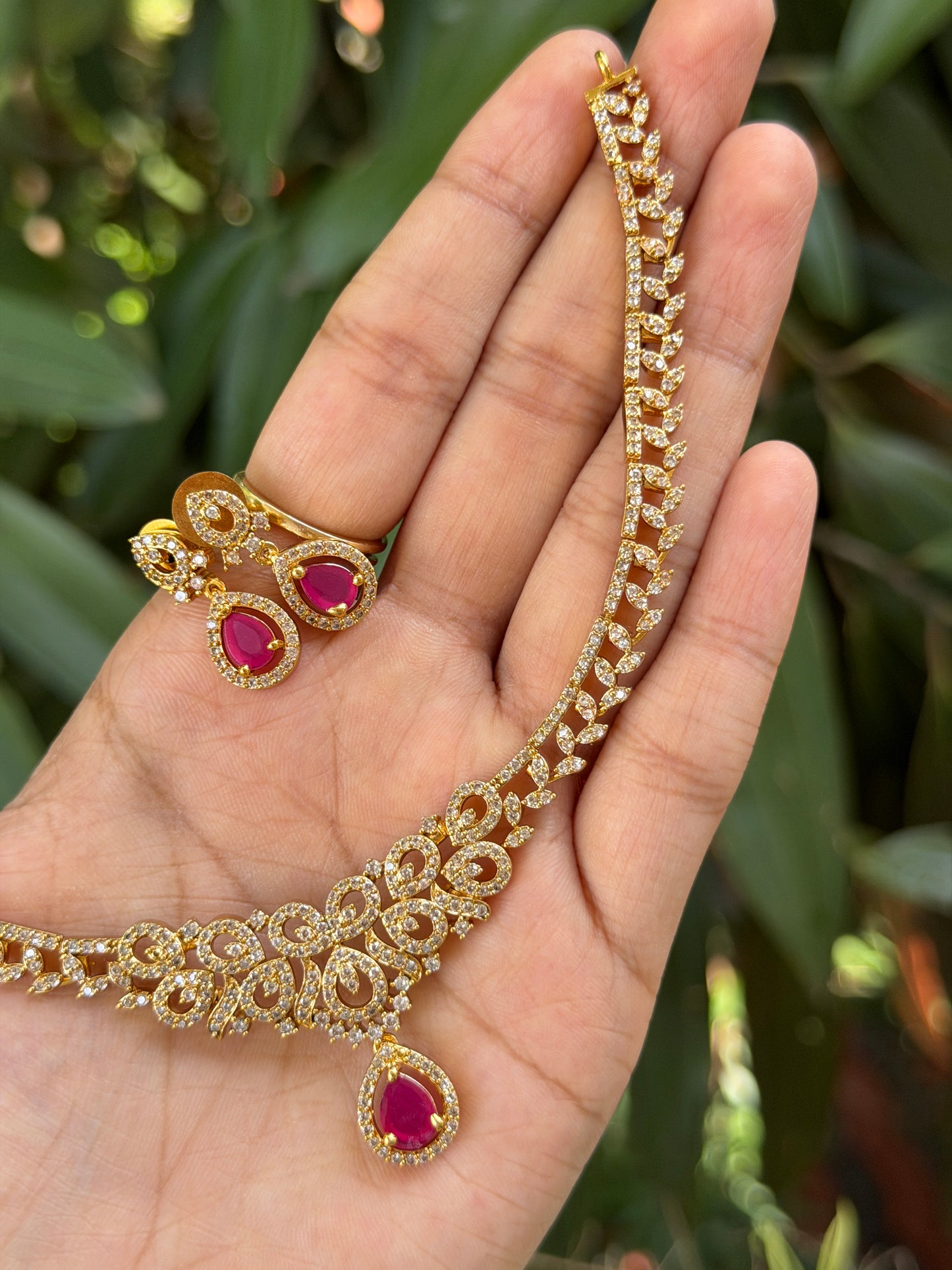 Gargih AD Hasli Choker