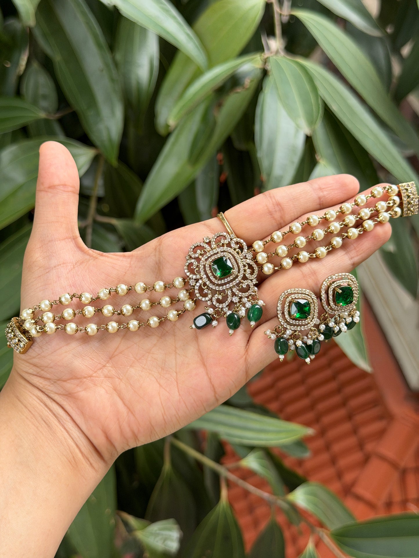 Gautika Pearl Choker