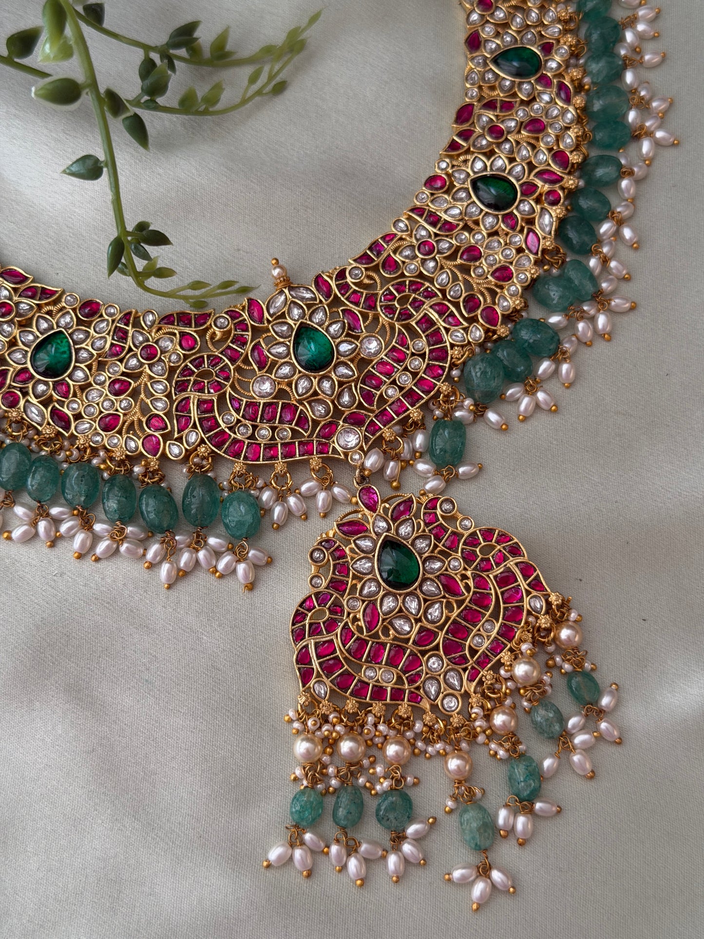 Jalaja Jadau Guttapusalu Necklace