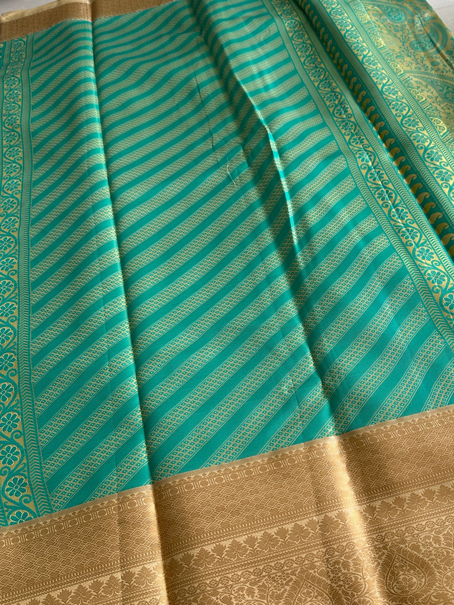 Aquamarine Blue Semi Kanchivaram Tissue Pattu saree