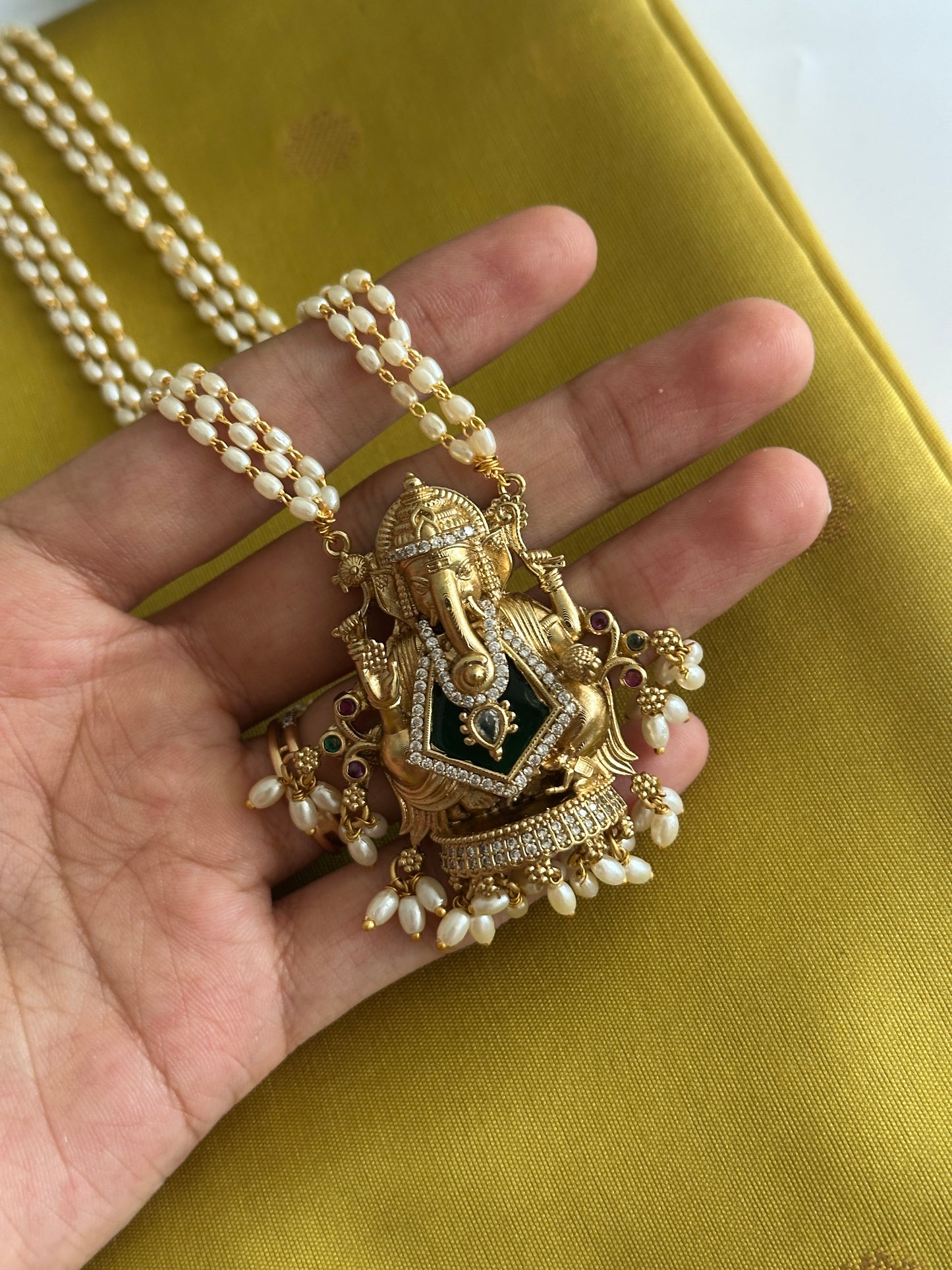 Ganesha Pearl Chain Premium