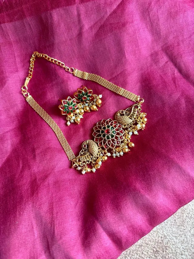 Azura x Flora Choker set