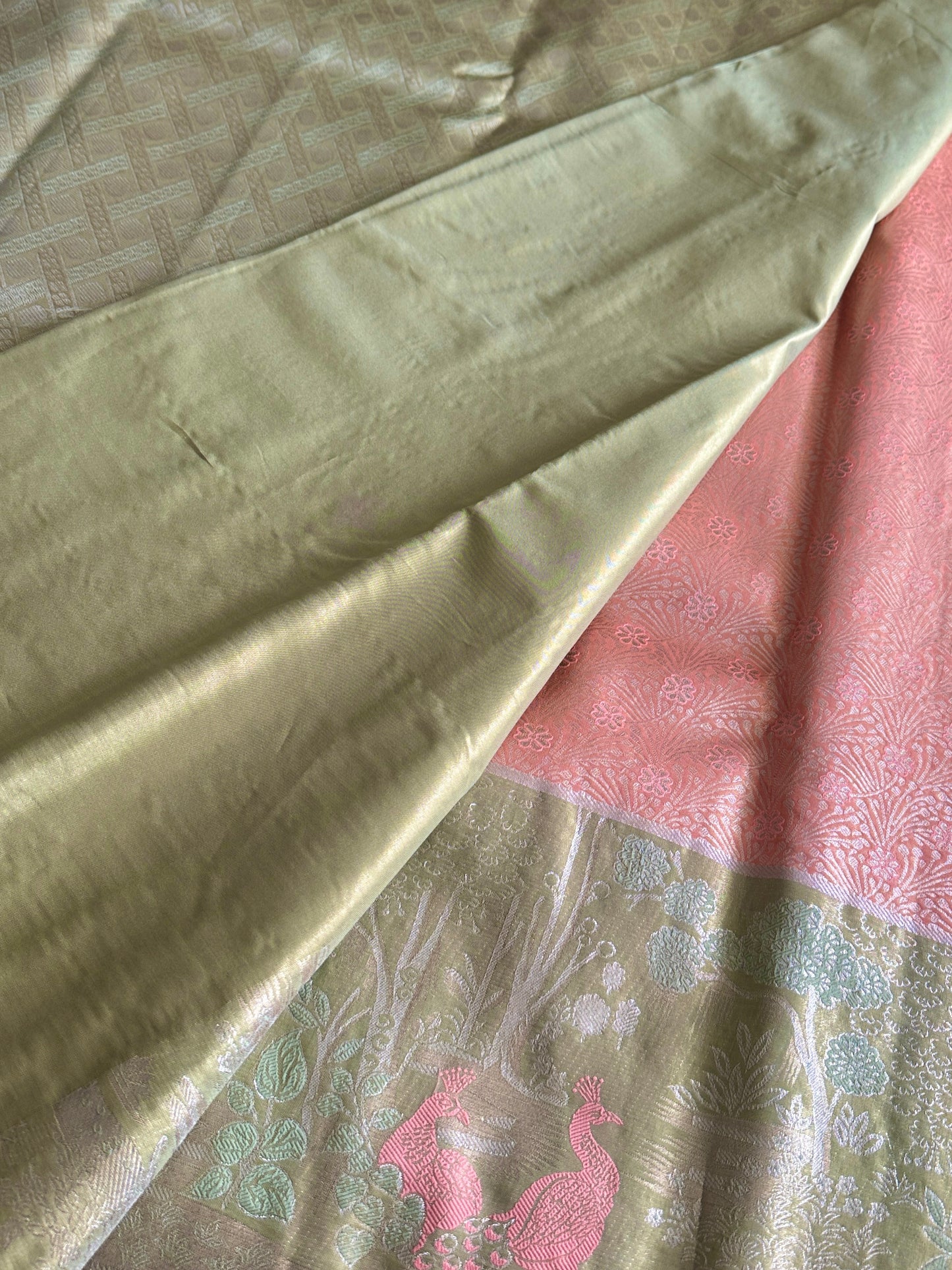 Designer Peacock Semi Kanchivaram Tissue Pattu