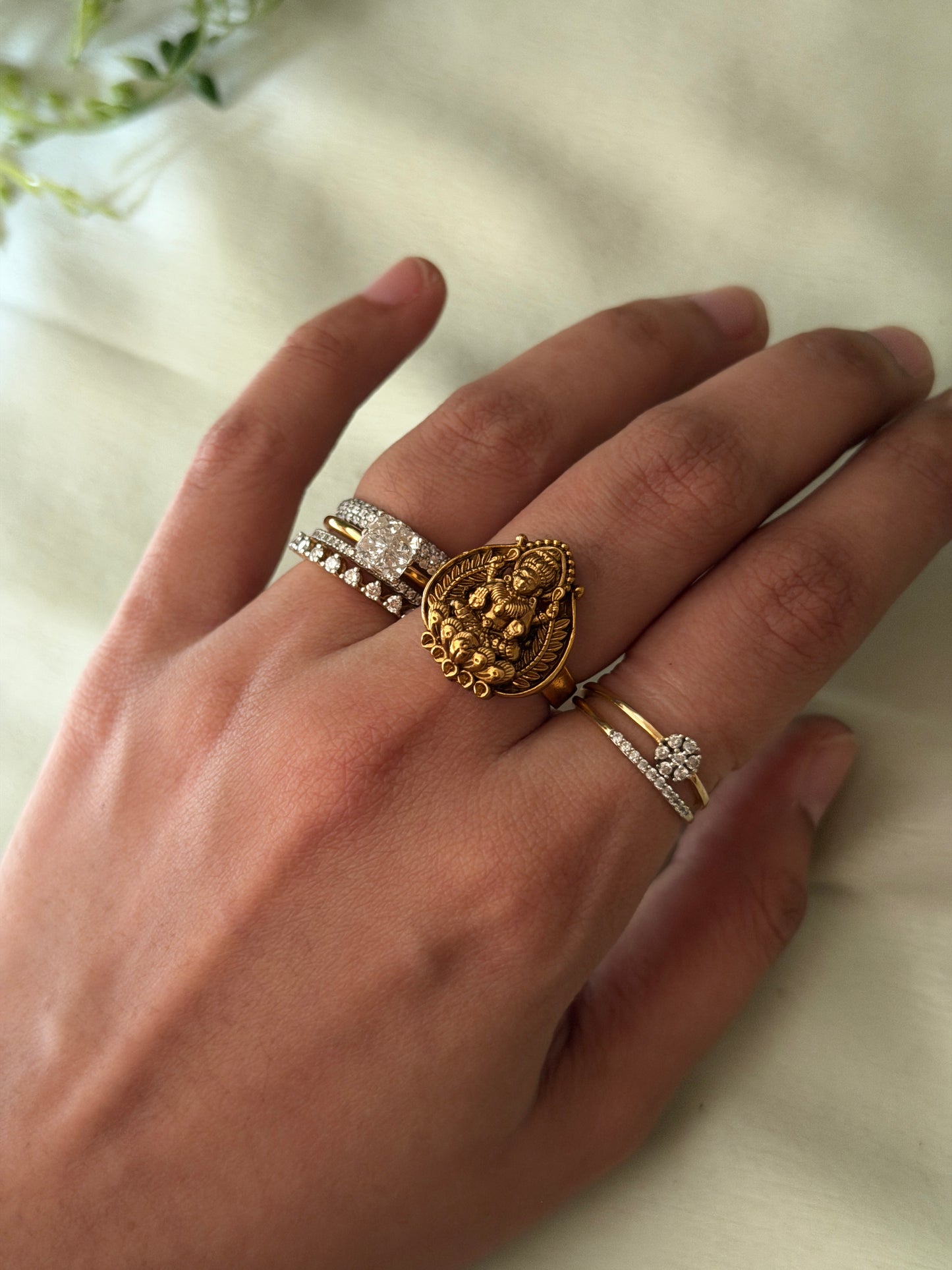 Anjima Antique Finger ring