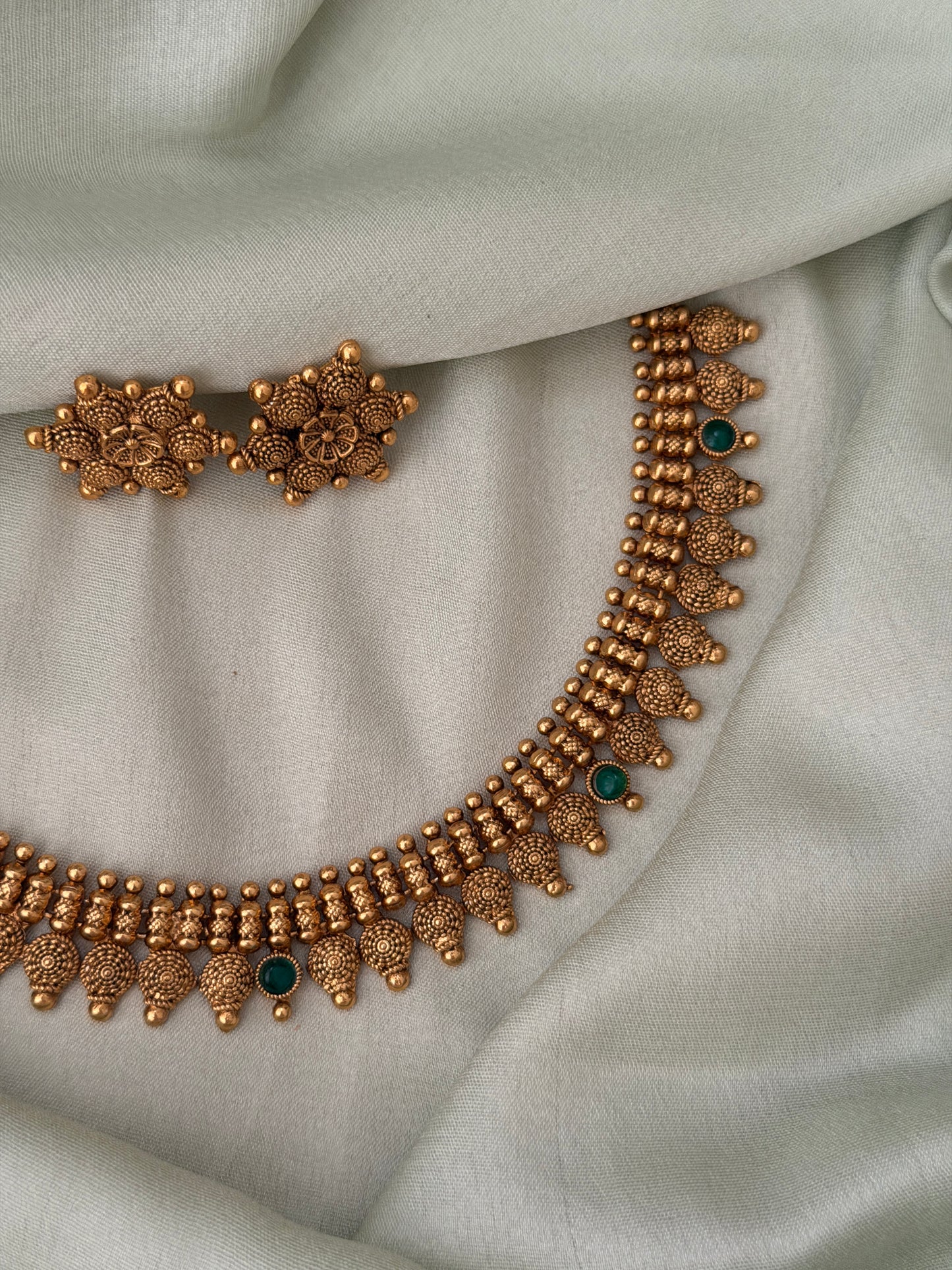 Rukku Non Idol Necklace