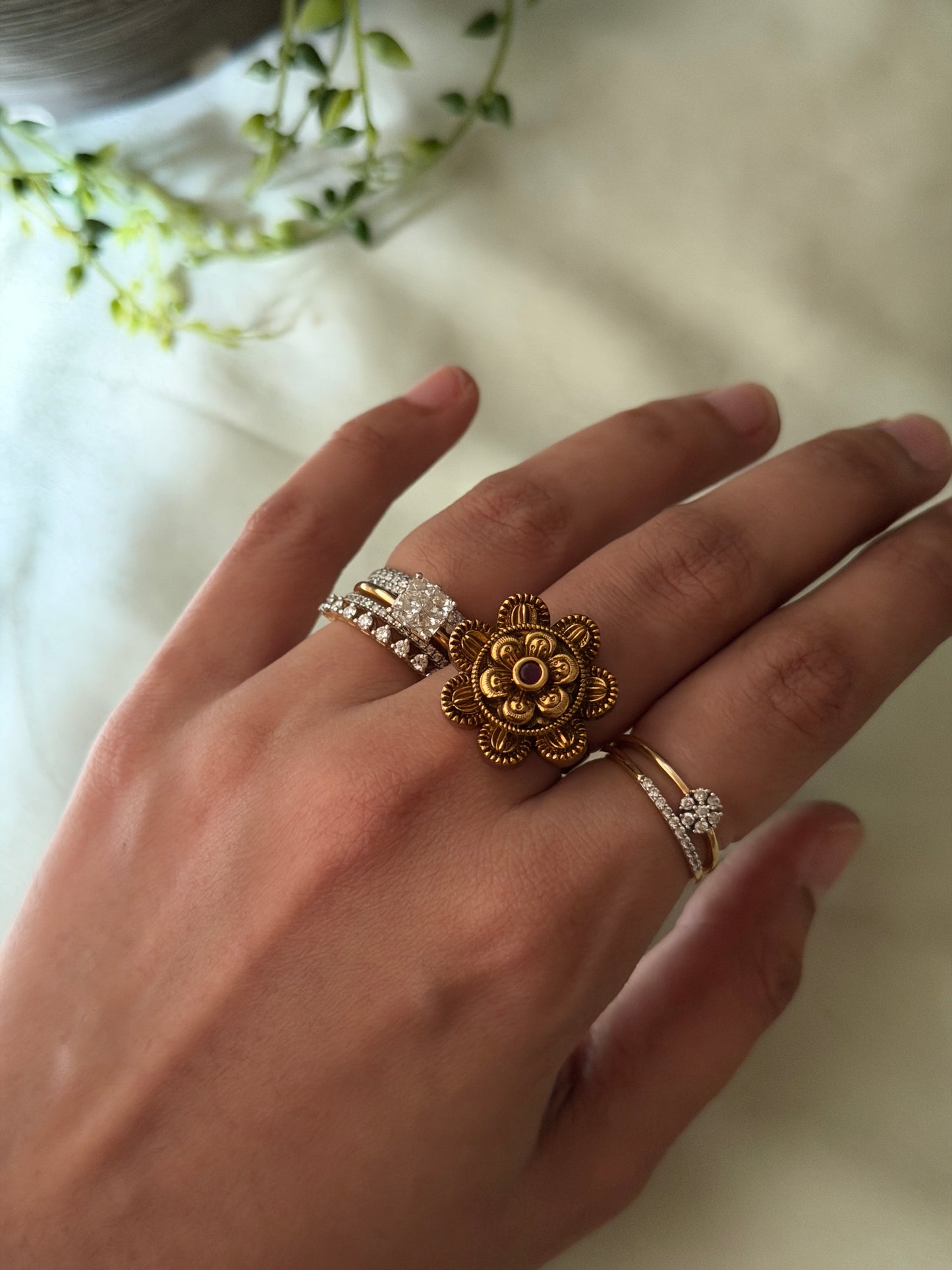 Mini Flora Antique Fingering