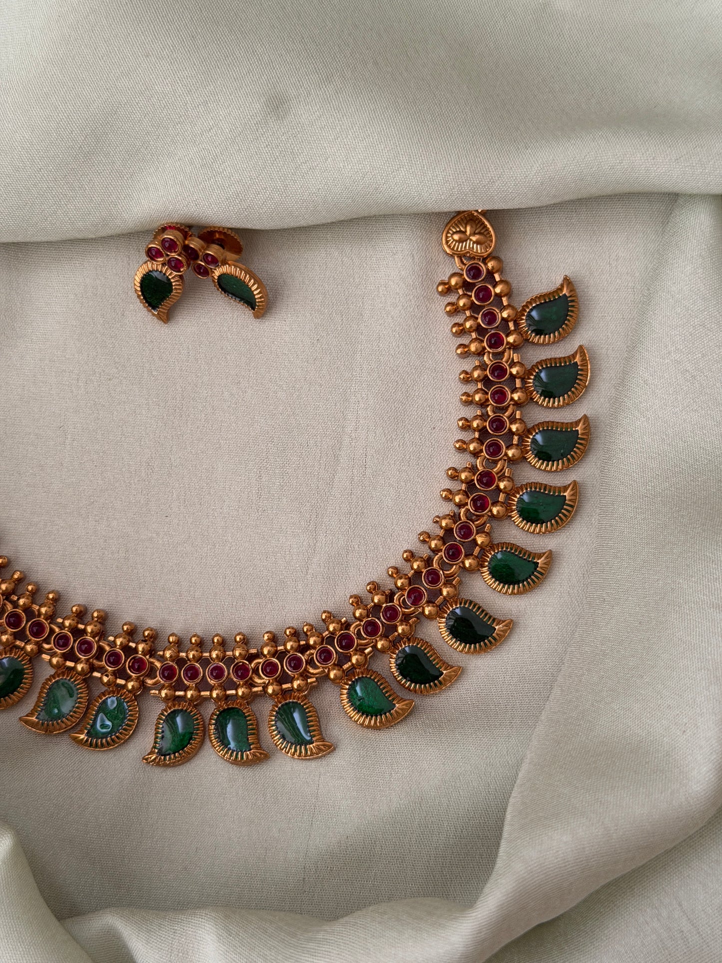 Glossy Enamel Palakka Necklace