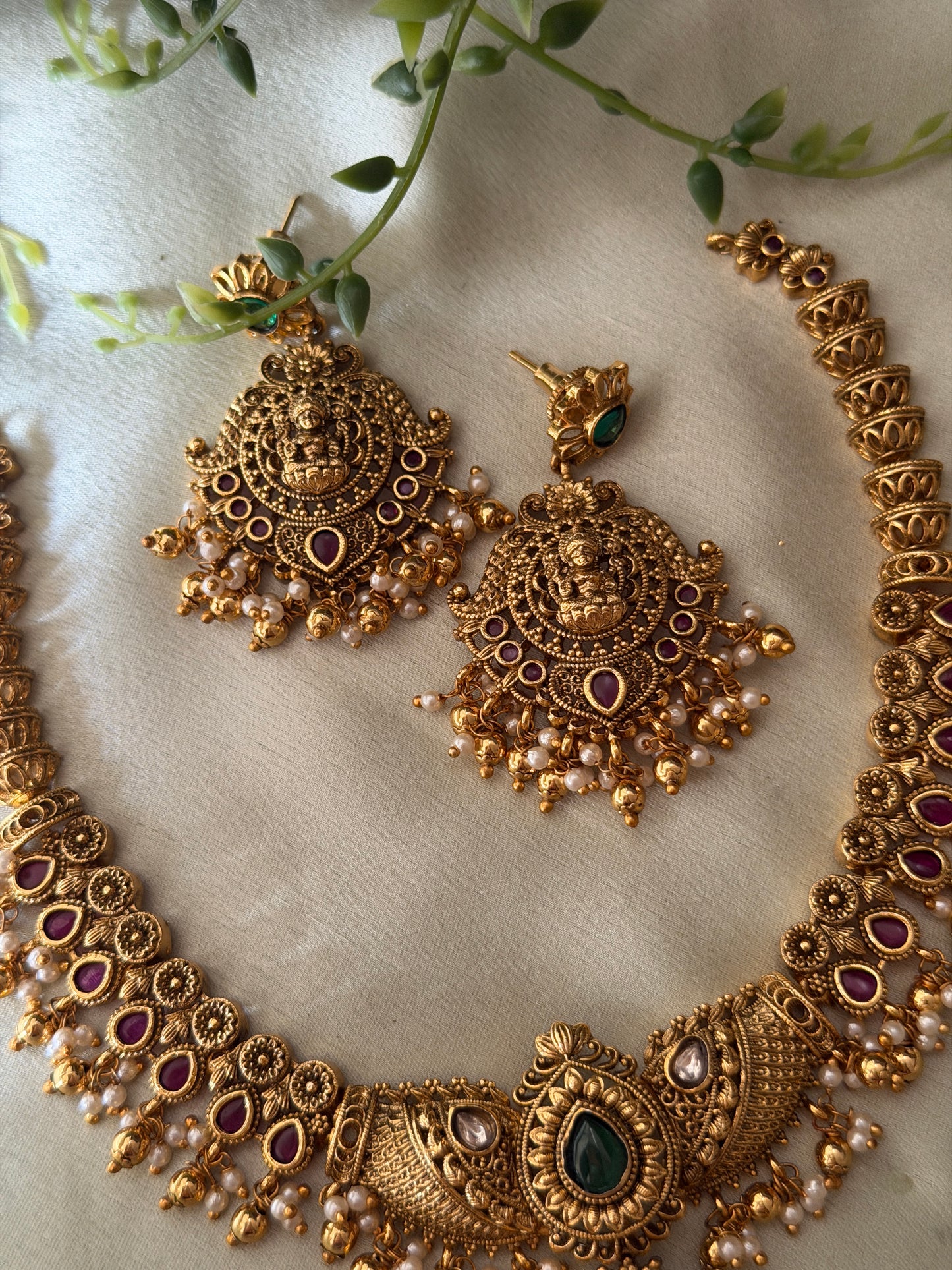 Padmapriya Necklace