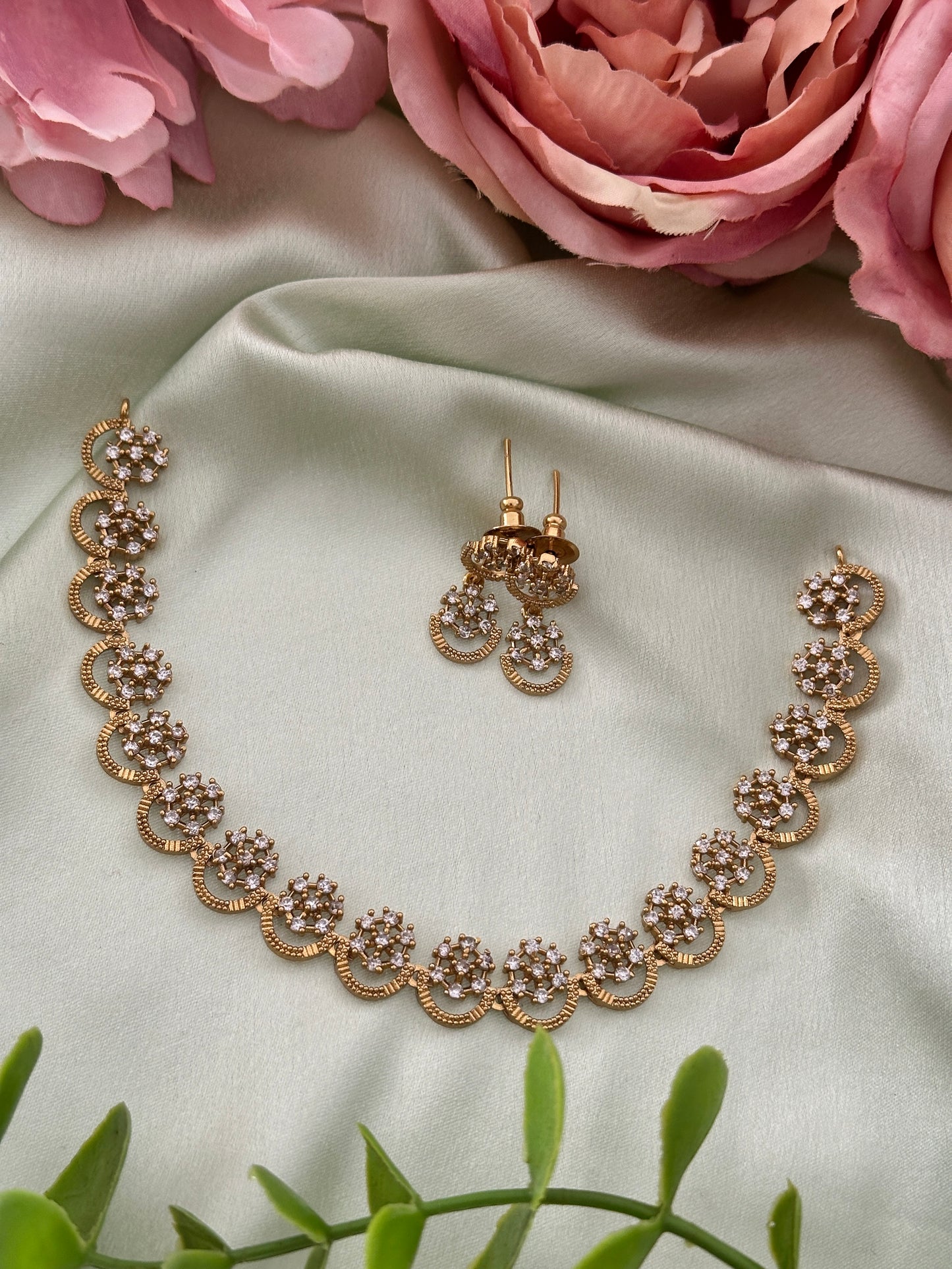 Miya Floral Diamond Necklace