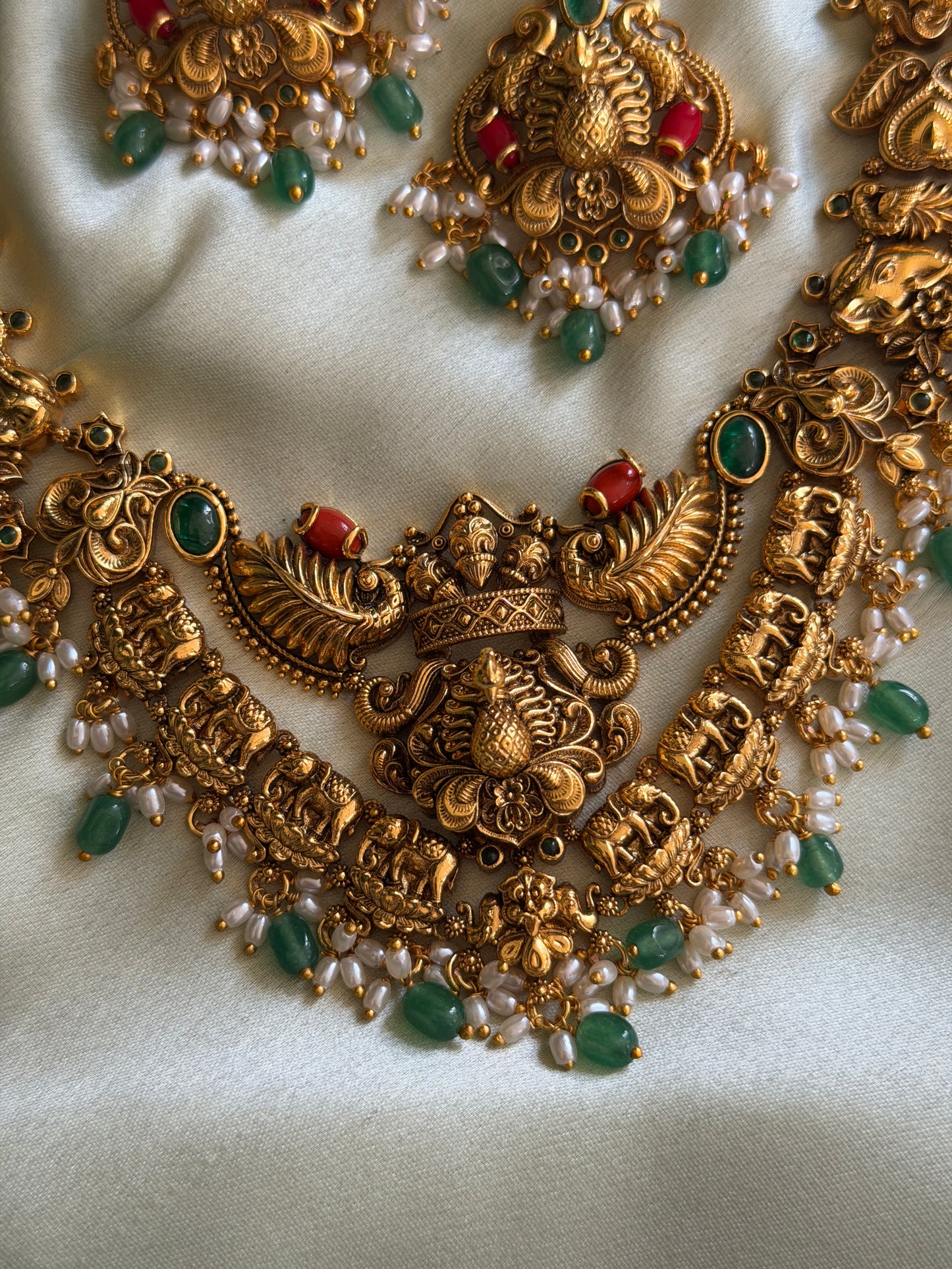 Malarkodi Necklace set