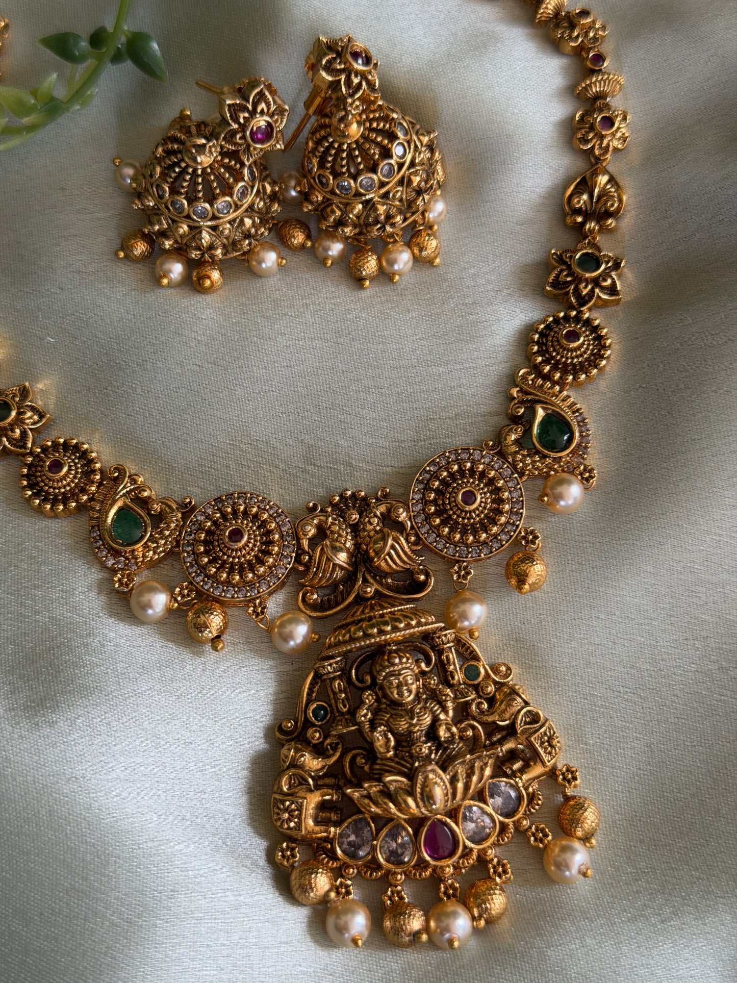 Kausalya Devi Necklace