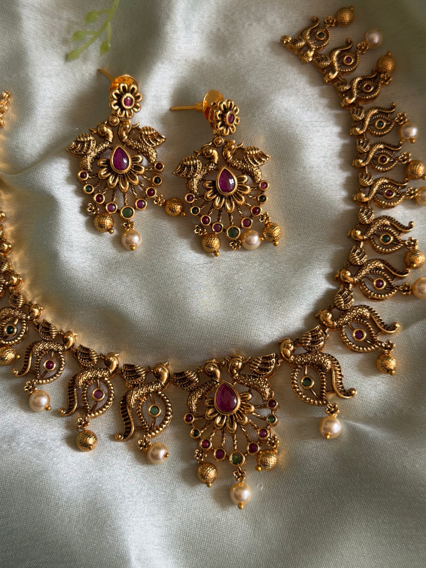 Anchal Non Idol Necklace