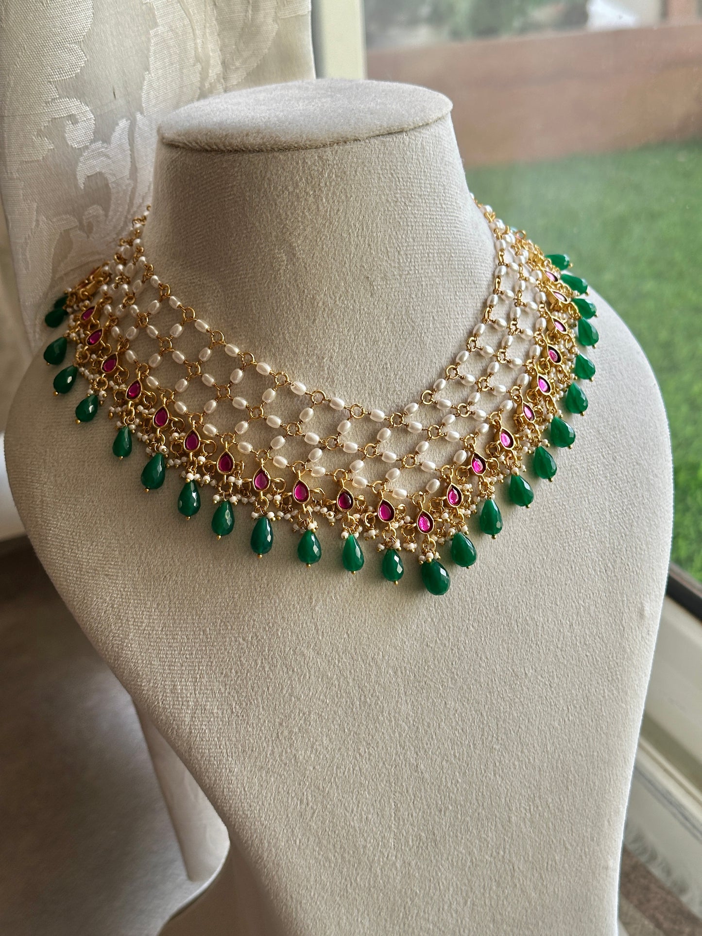 Shlokha Pearl x Jadau Beauty