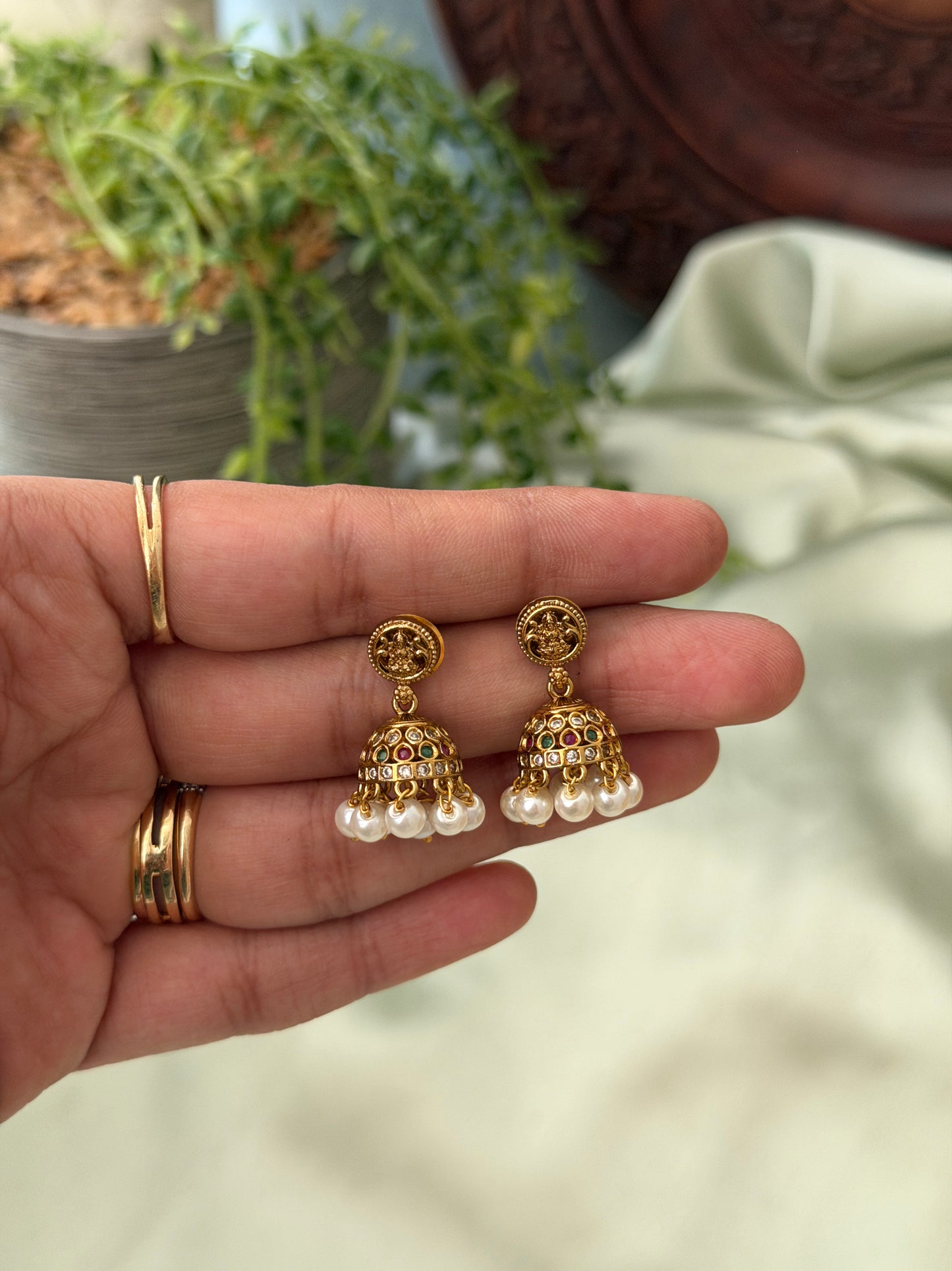 Tiny Gold Jhumkas