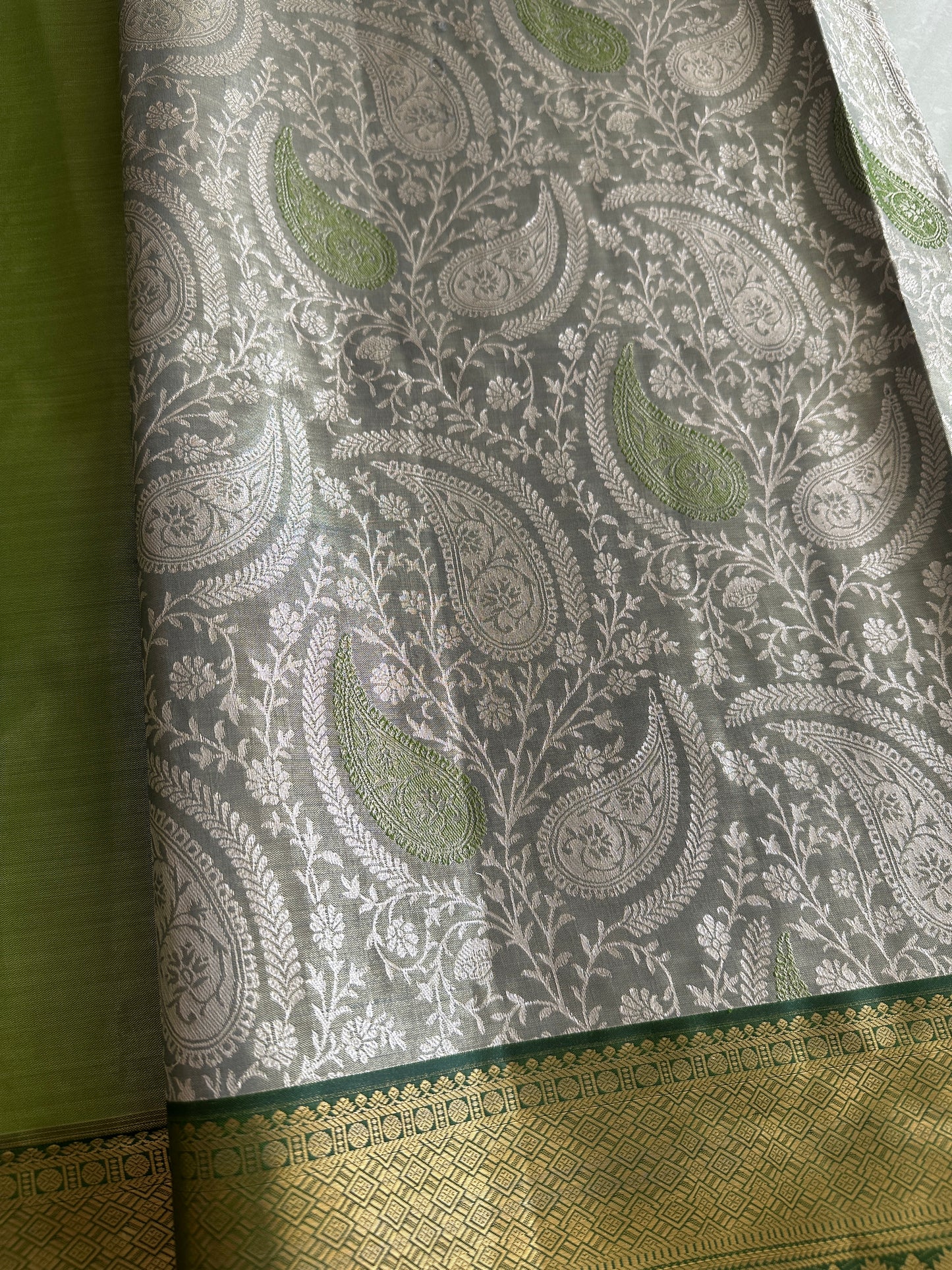 Parrot Green Manga Design Kanchi Tissue Pattu