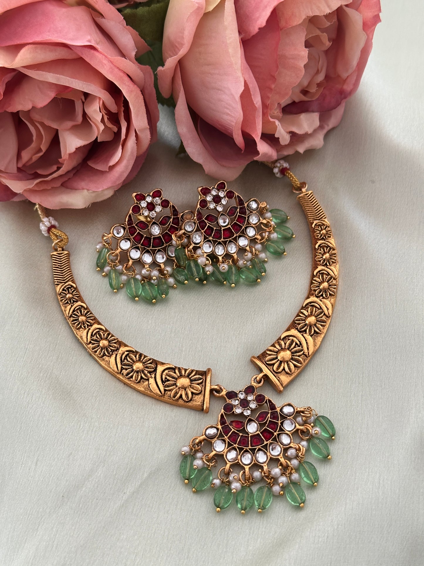 Kundan Hasli Replica v1.0