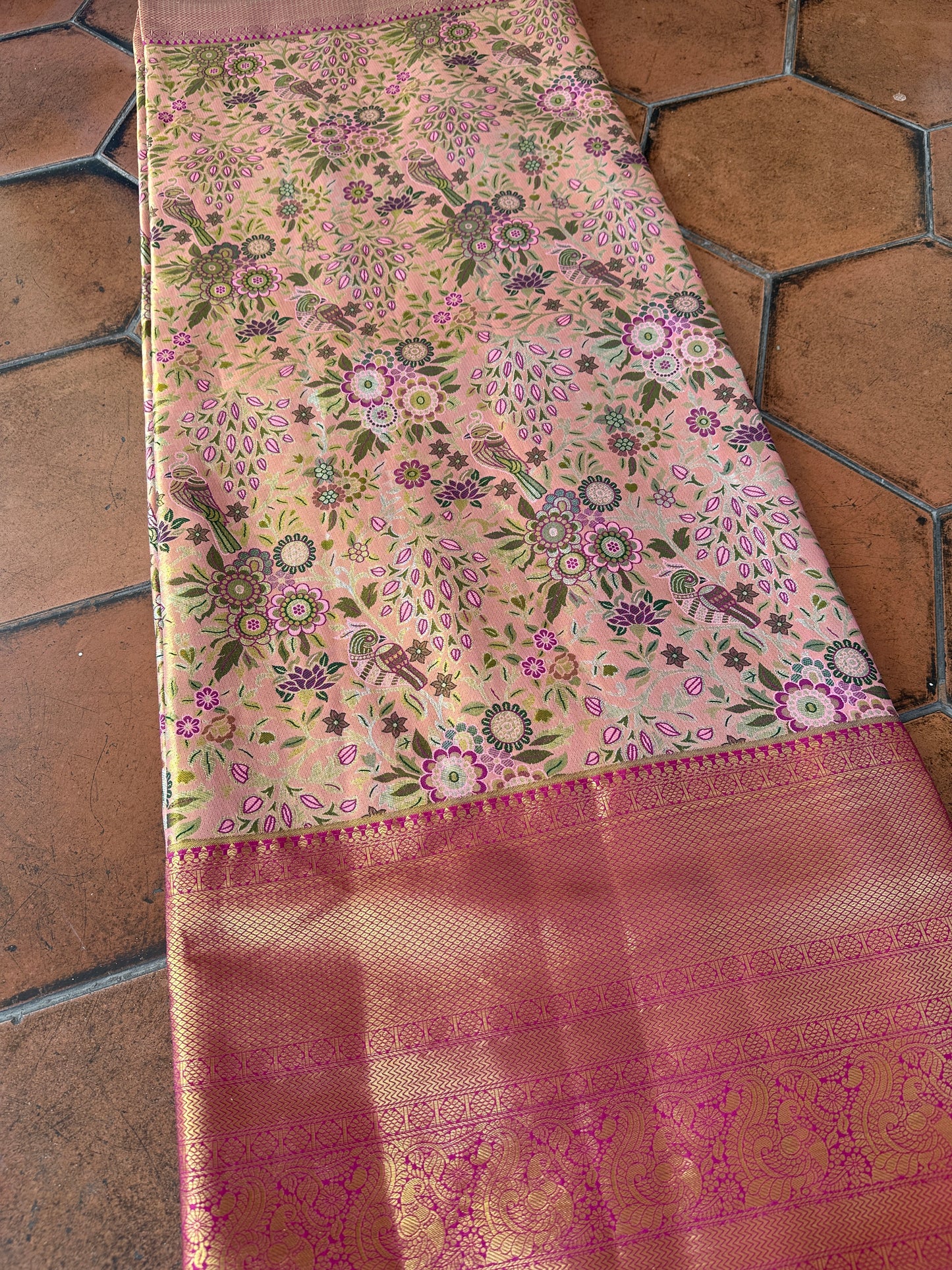 Meenakari Pattu v1.0