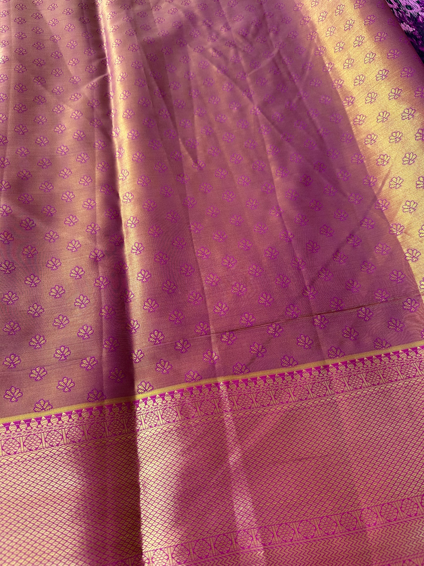 Meenakari Pattu v1.0