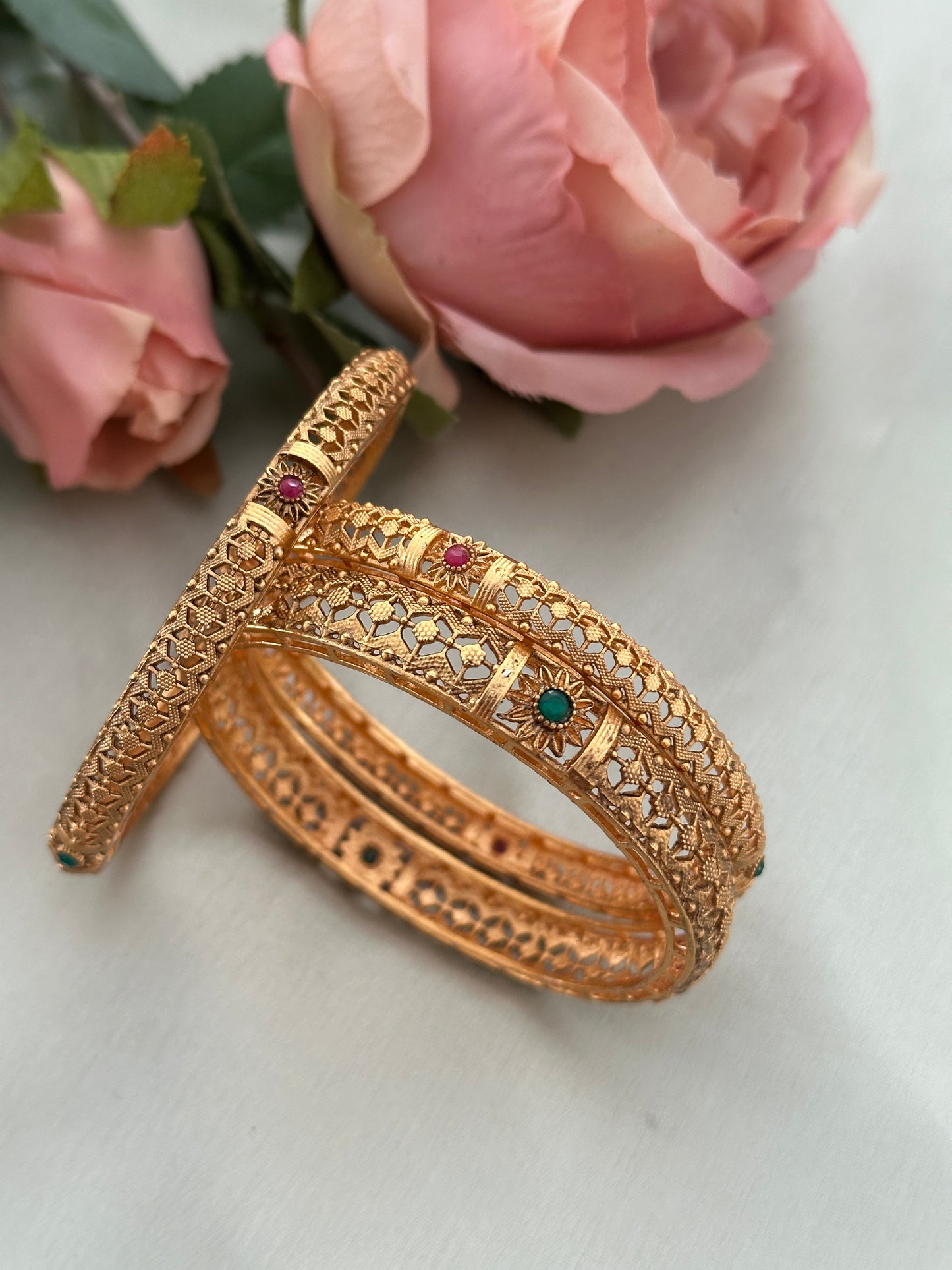 Neemah Non Idol Bangles (Set of 3)