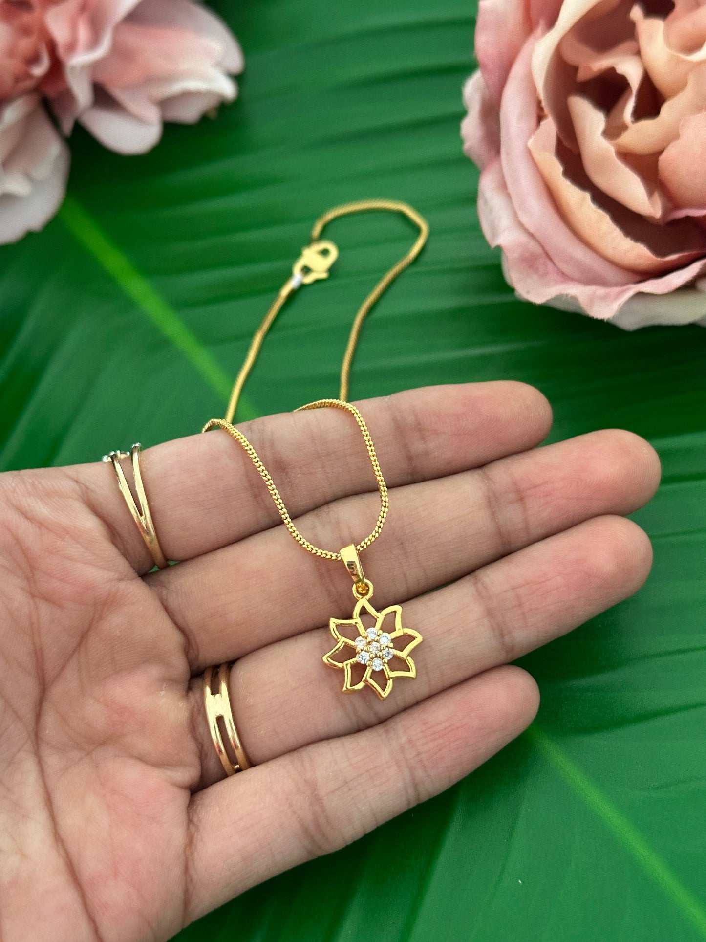 Gold lookalike Chain with diamond locket