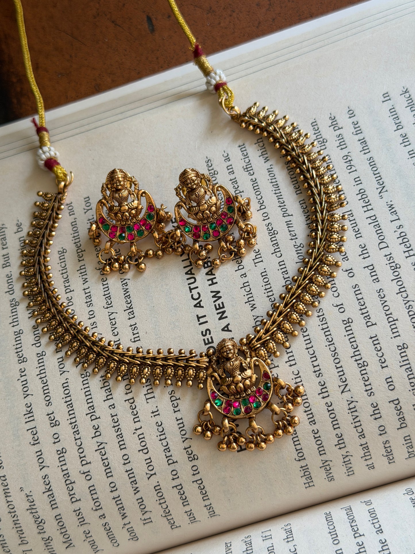 Single Pendant Antique Necklace