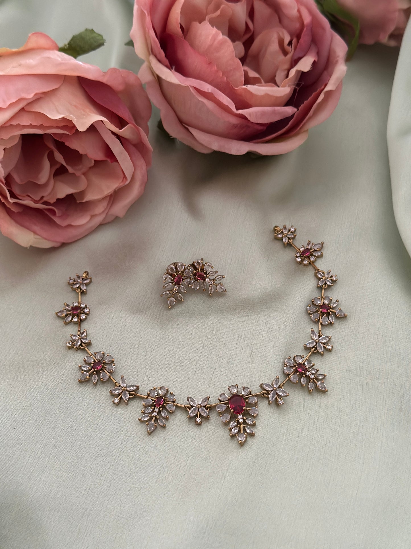 Daisy AD Necklace Set