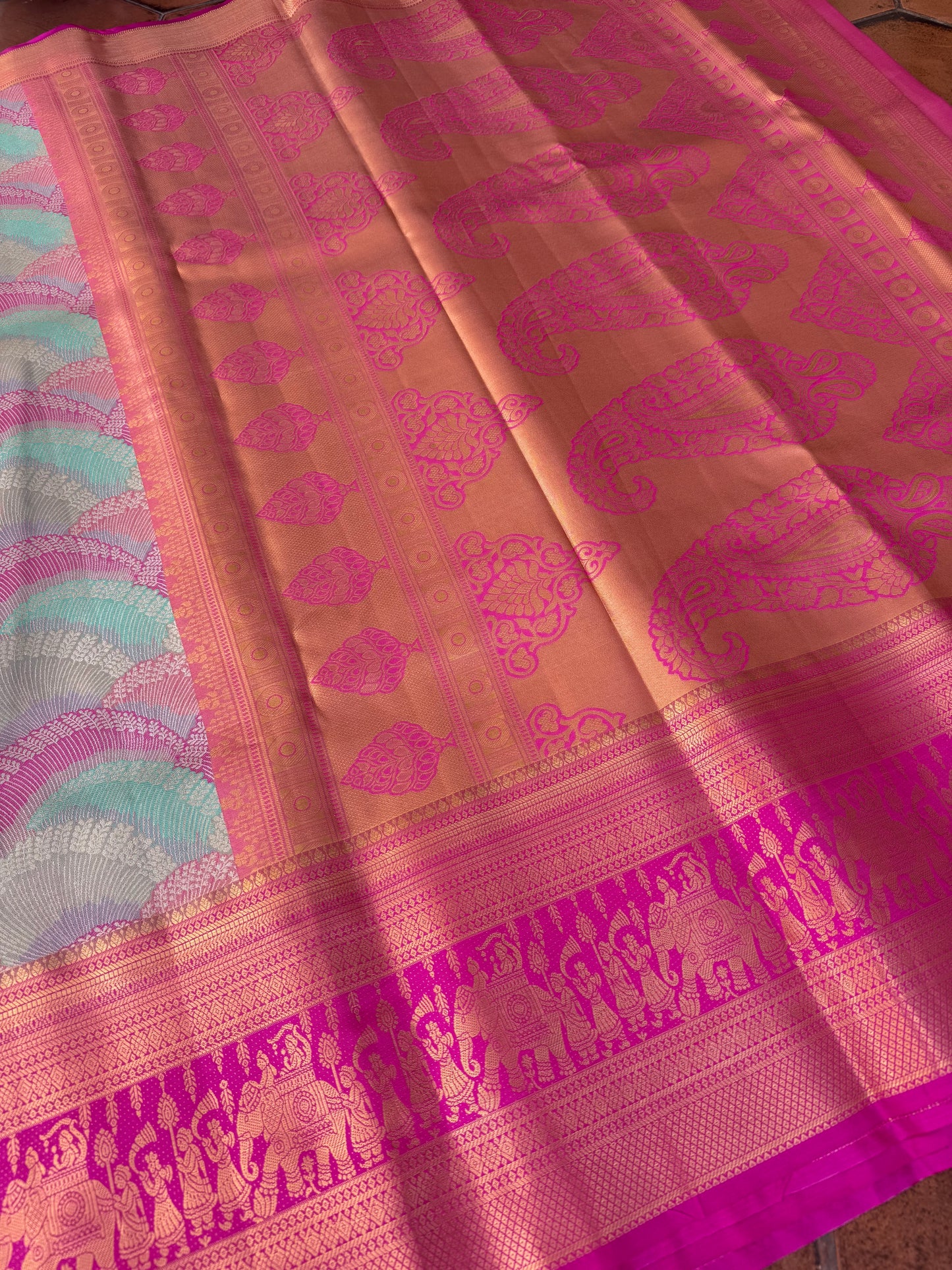 Pastels Mazhavil Pattu