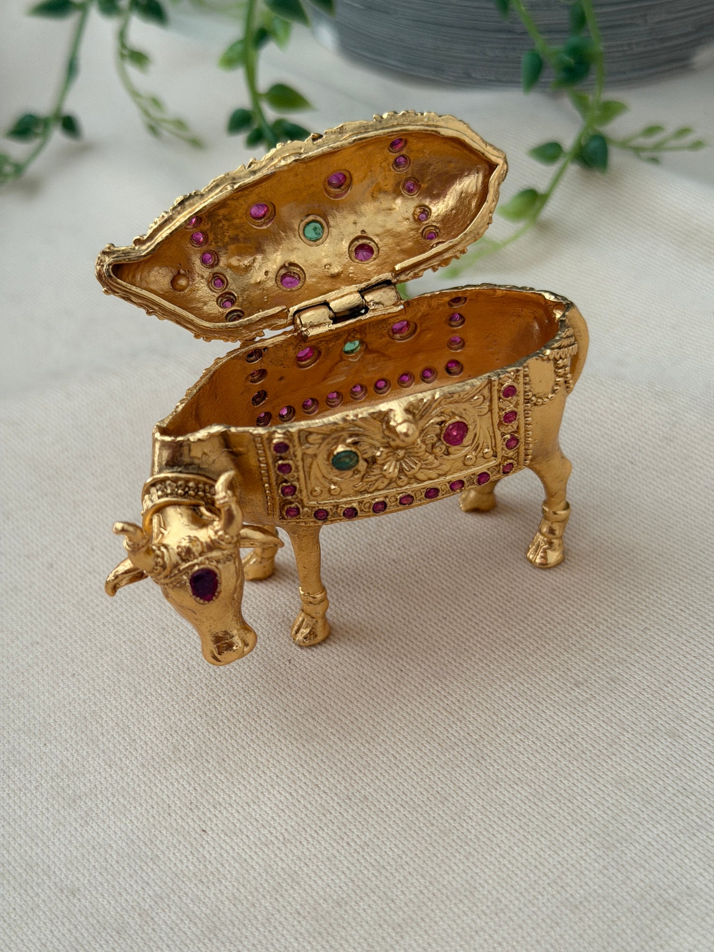 Gomatha Kumkum Box