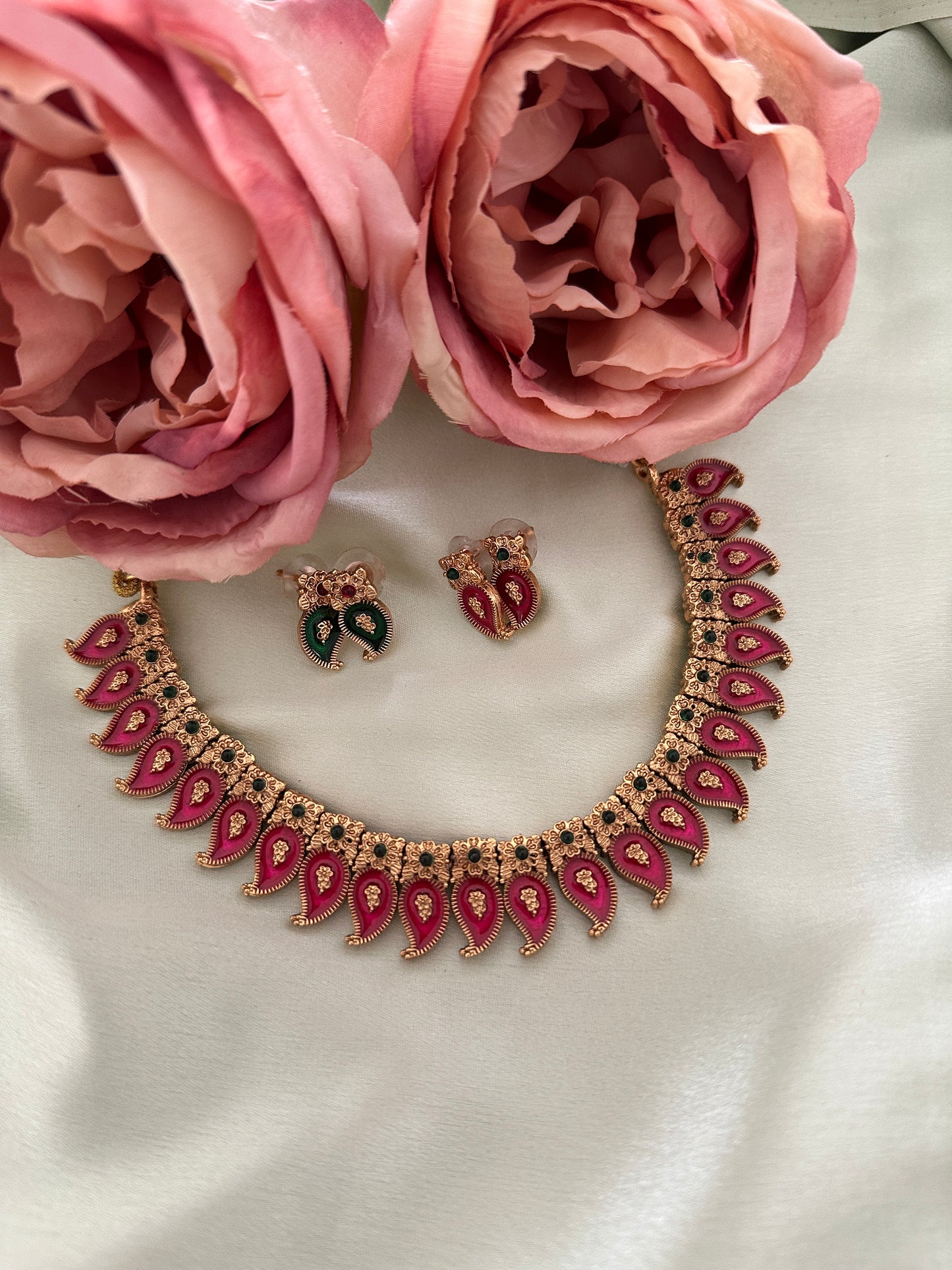 Double sided Trithika Necklace