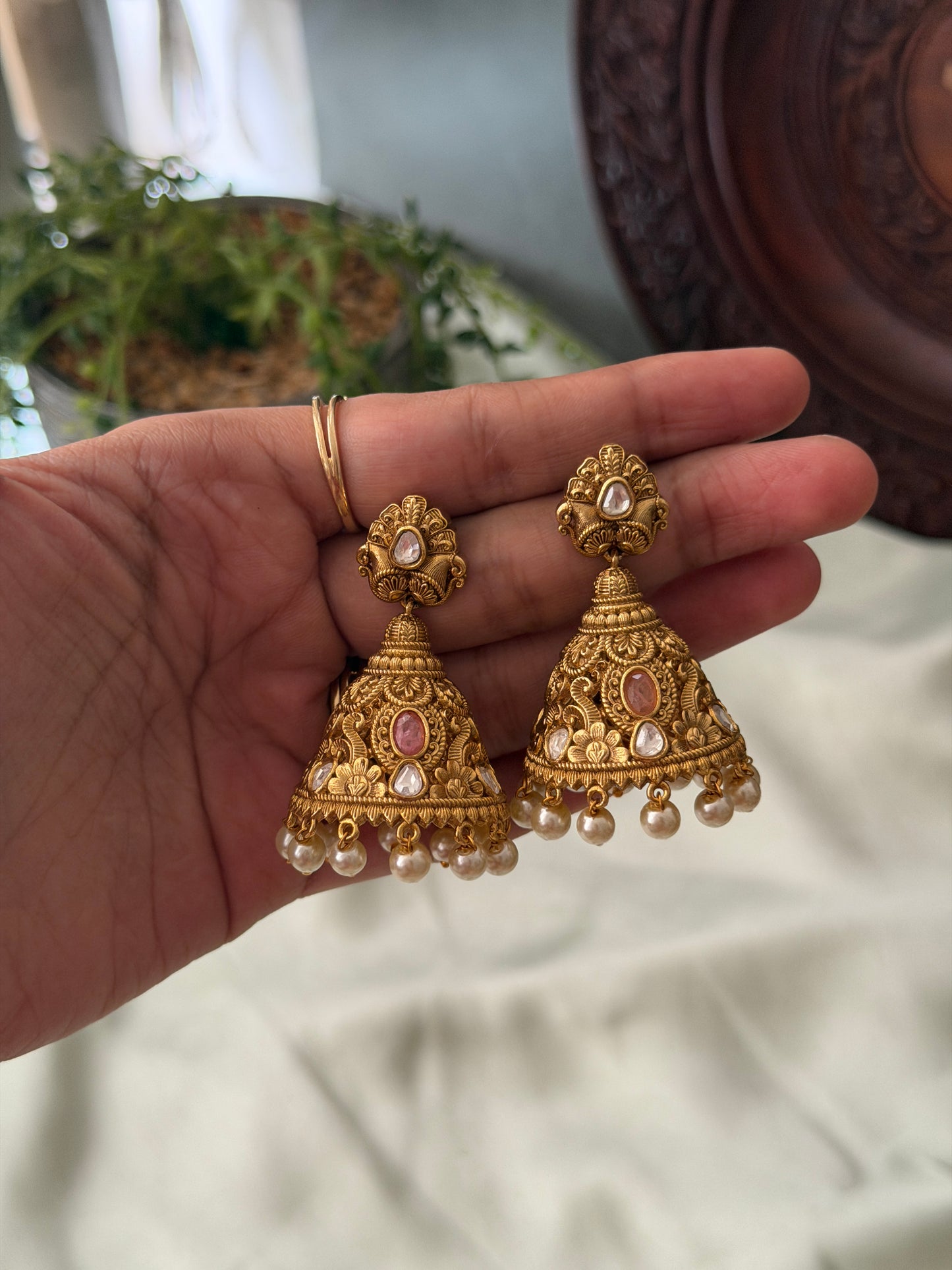 Dalini Jhumkas