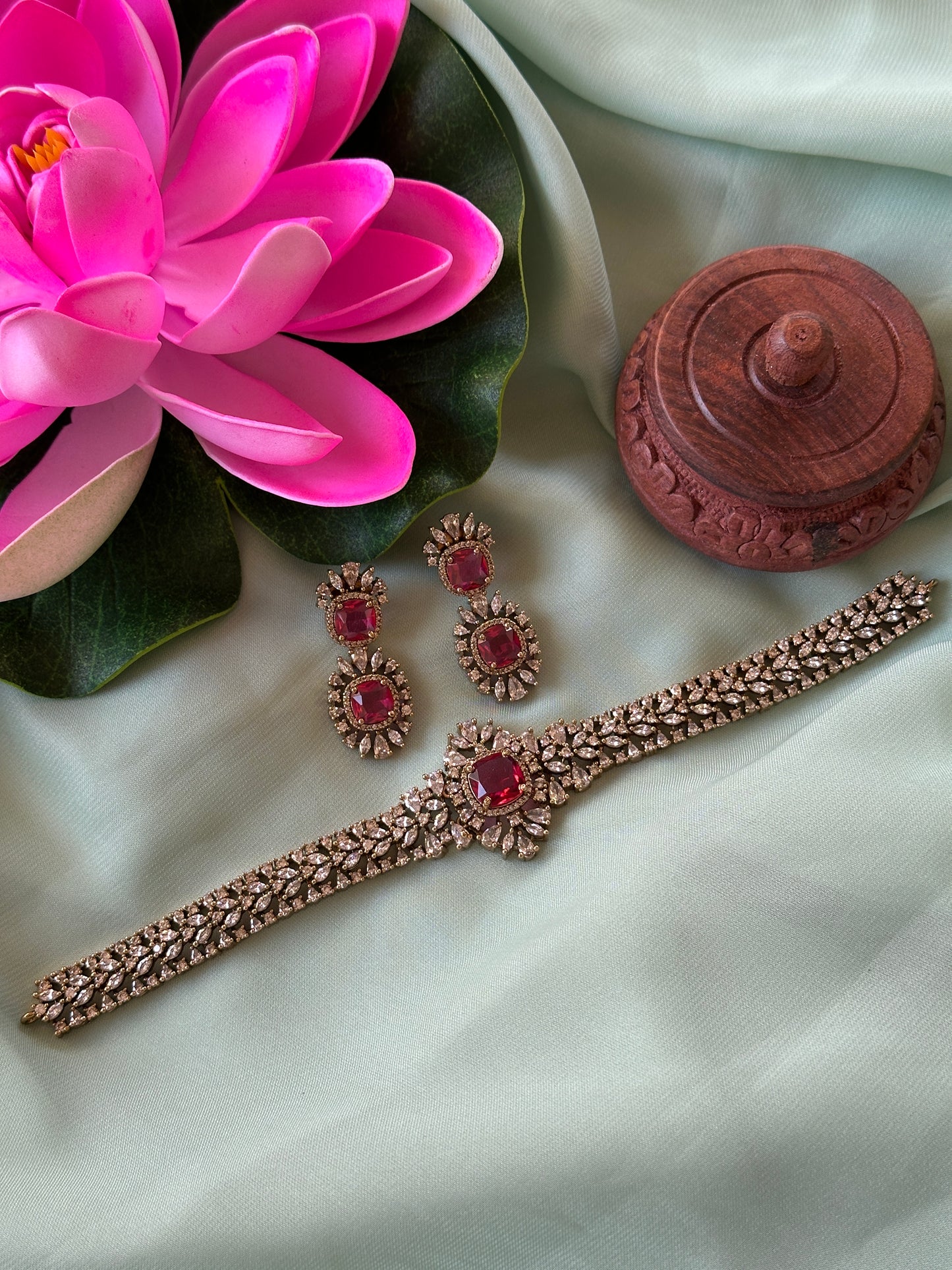 Manisha Victorian Choker