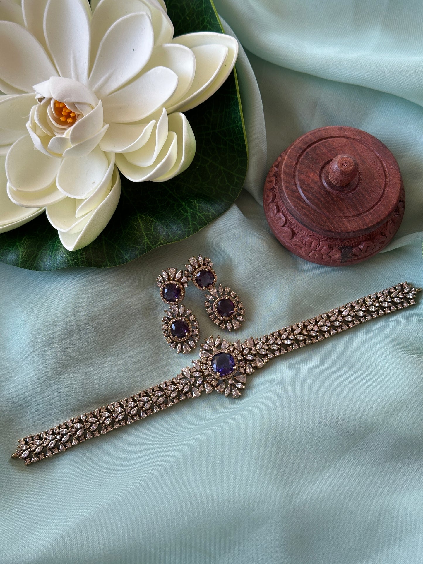 Manisha Victorian Choker