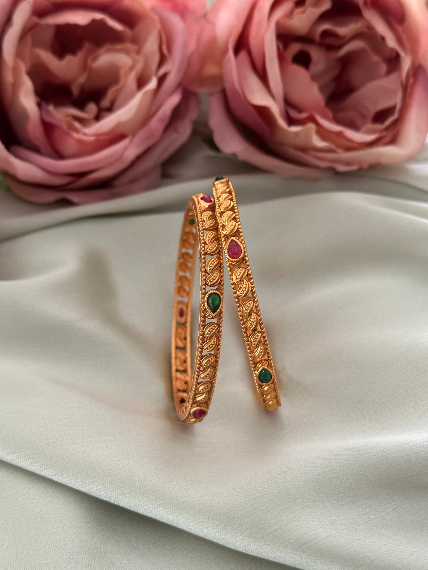 Light weighted matte bangles 2.6