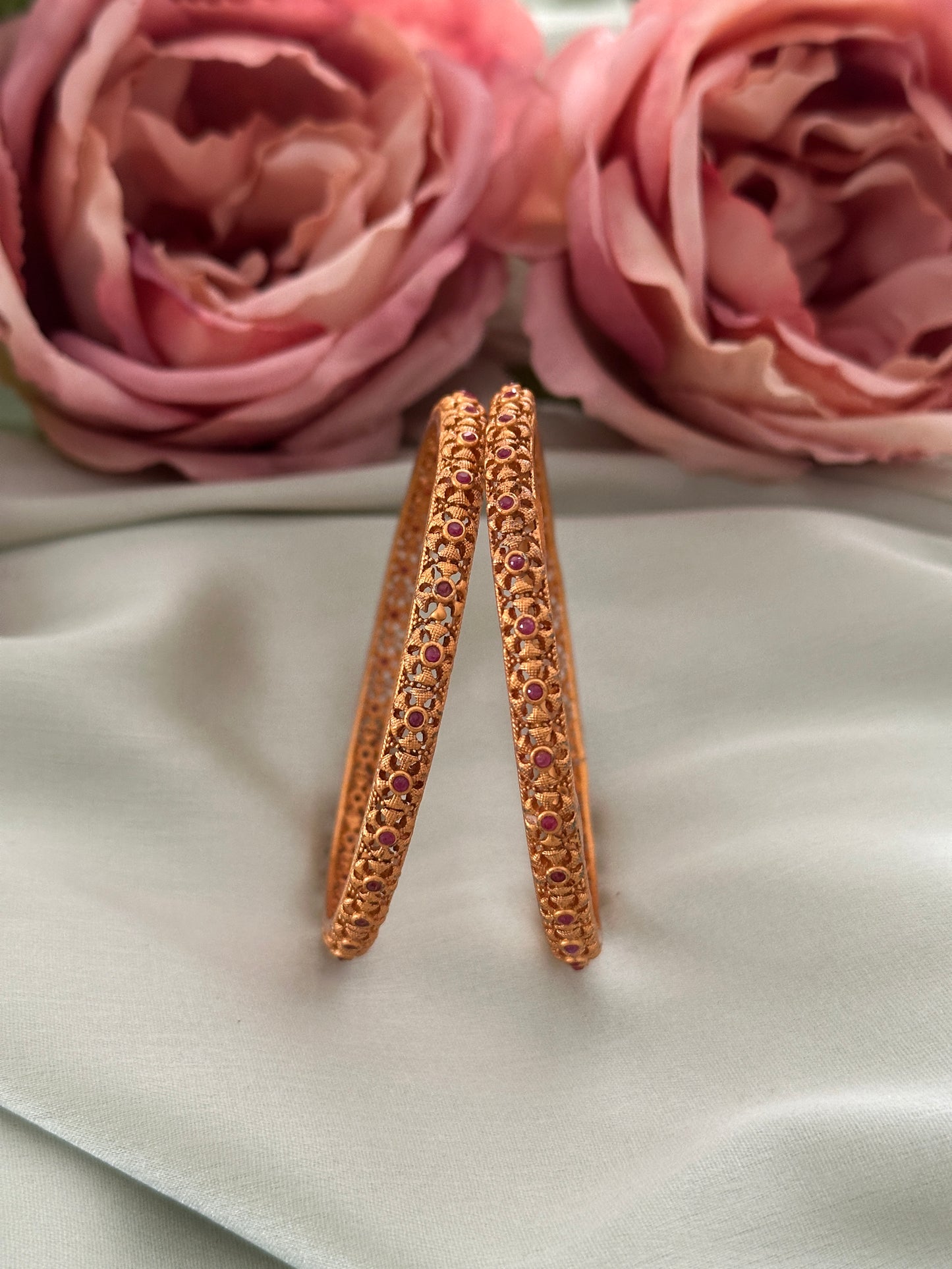 Simple matte thin bangles 2.6