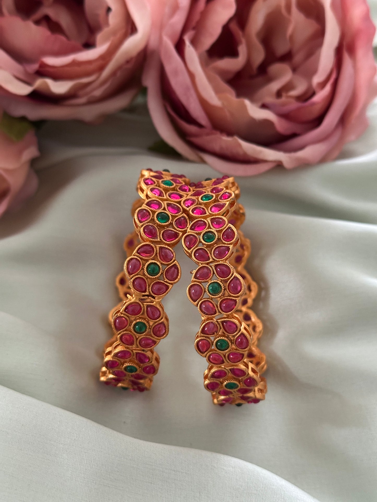 Hibiscus Kempu Bangles 2.6