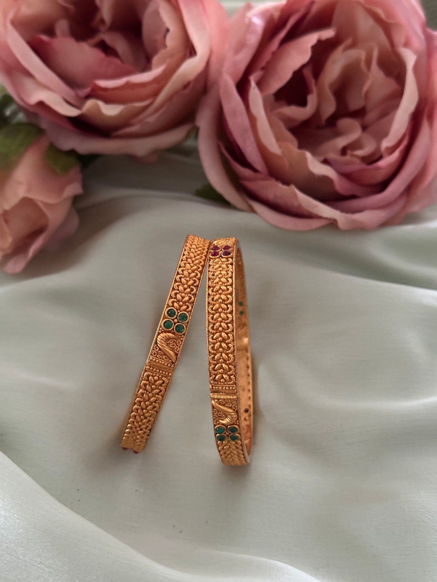 Simple matte gold bangles v6.0 2.4