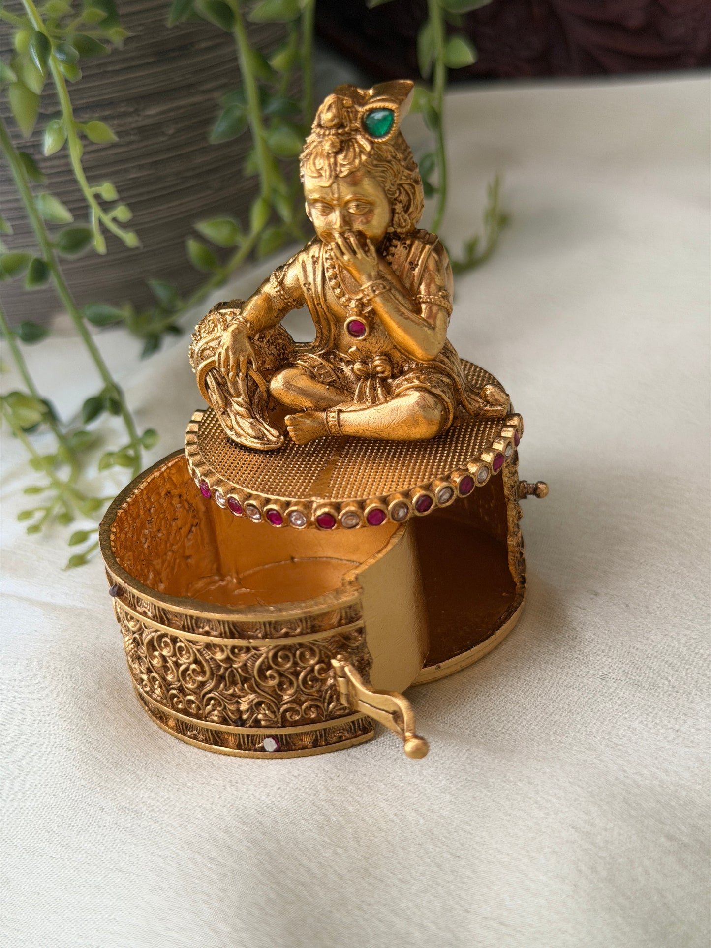 Kannaiyya Antique Kumkum Box