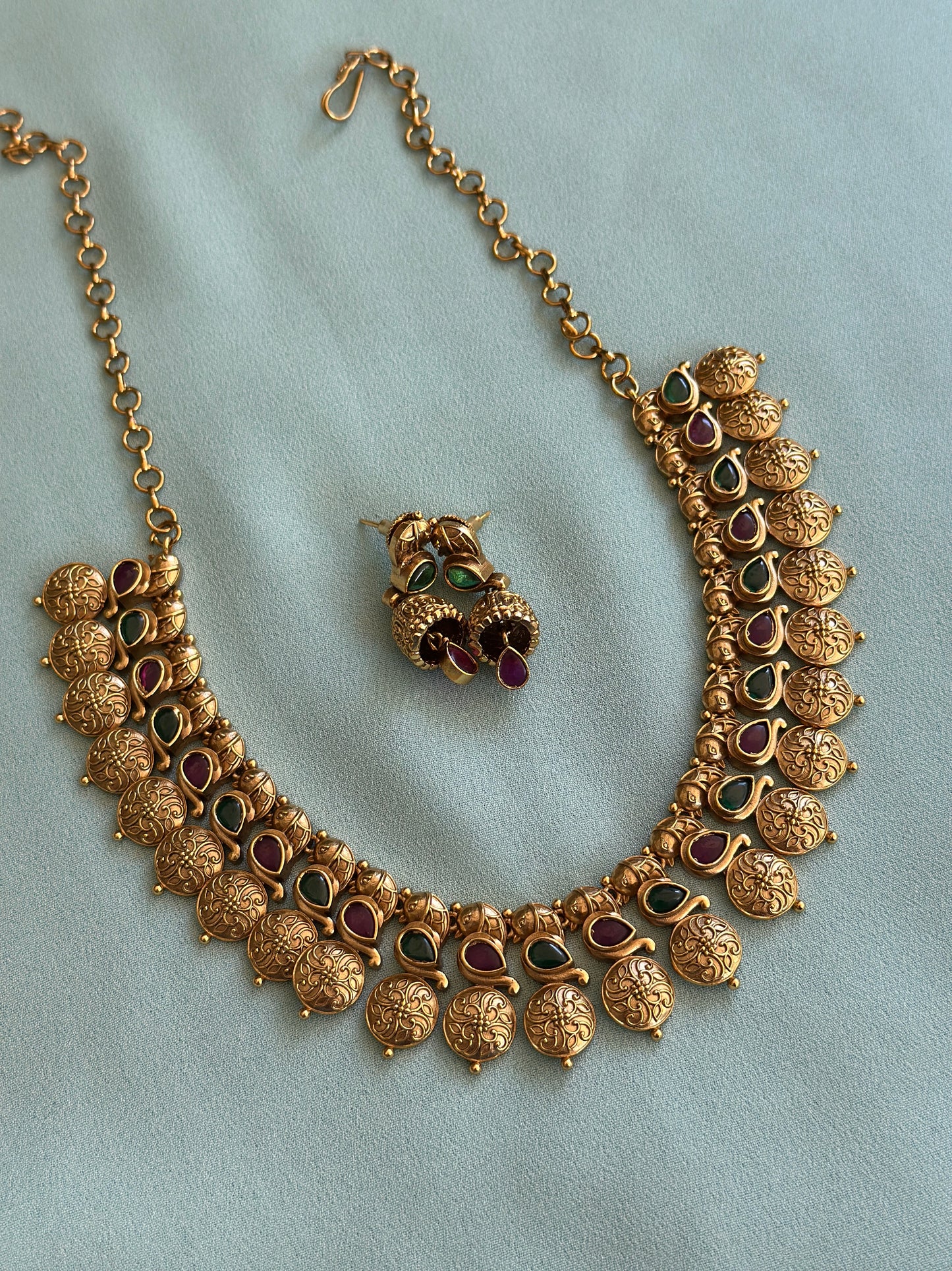 Sheetal Non Idol Gold Replica Necklace