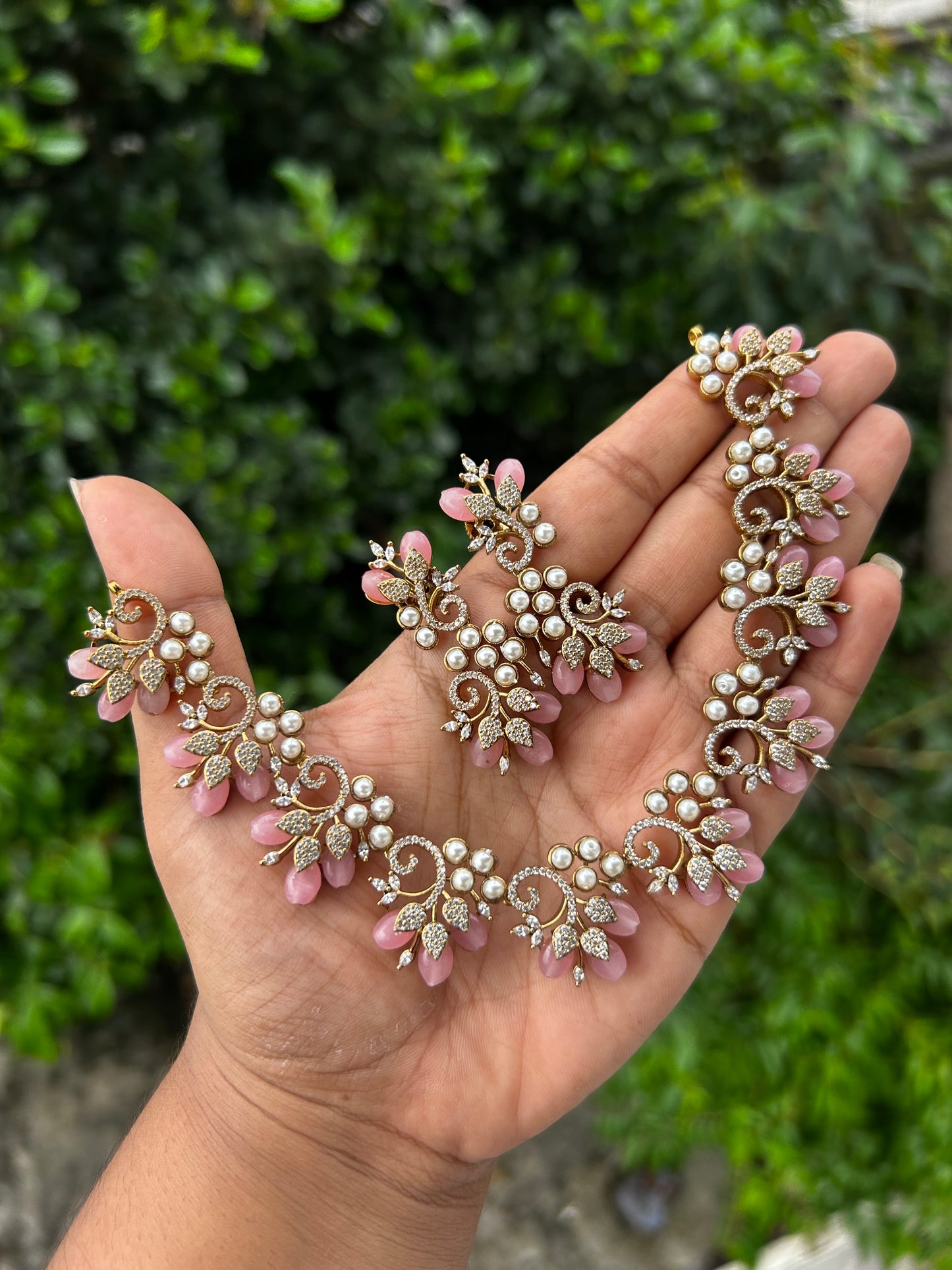 Florita AD Necklace