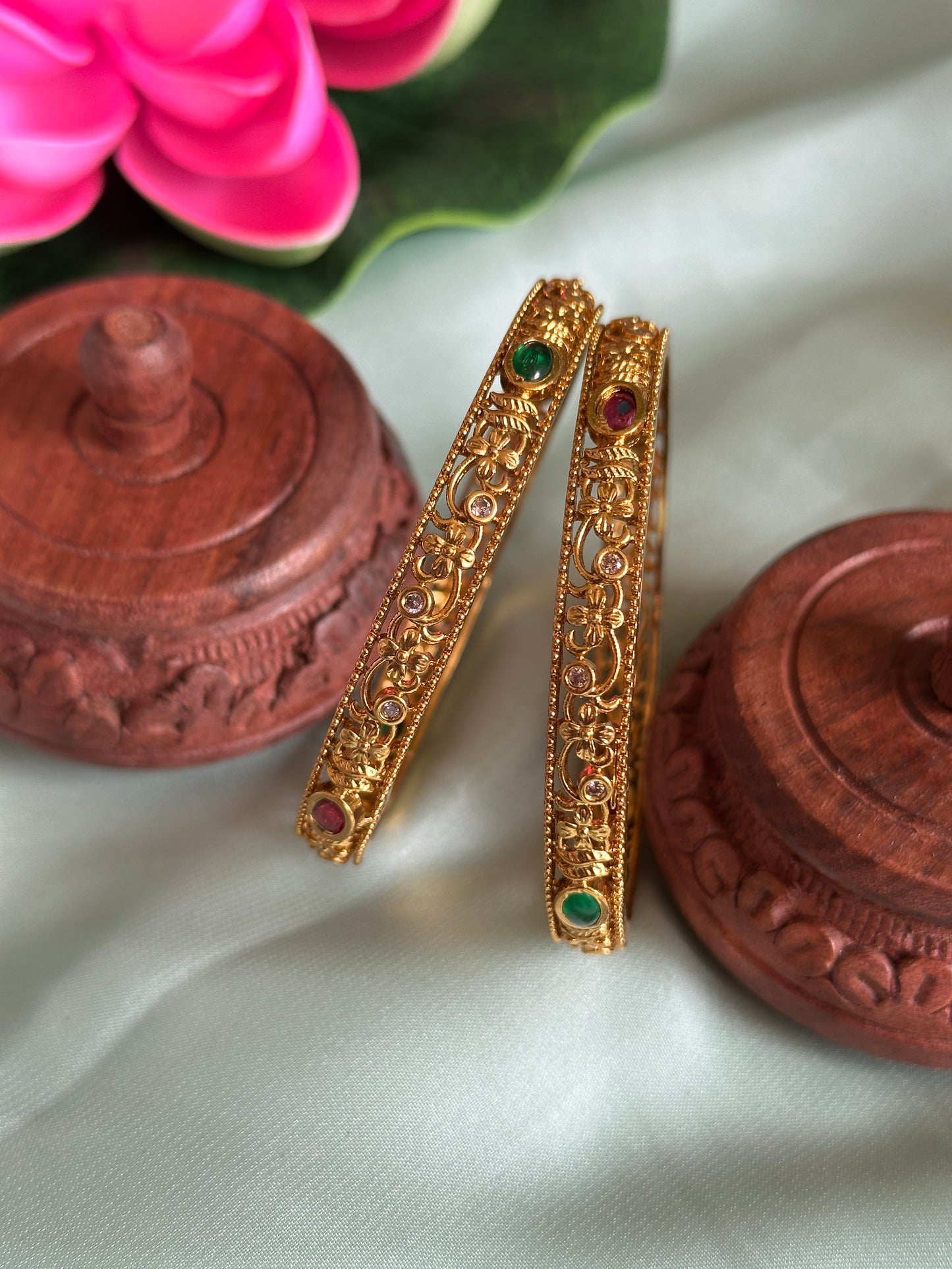 Non Idol Imaara Bangles