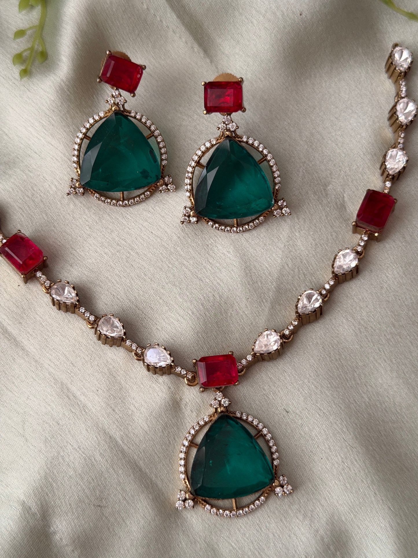 Liz Doublet Stone Necklace