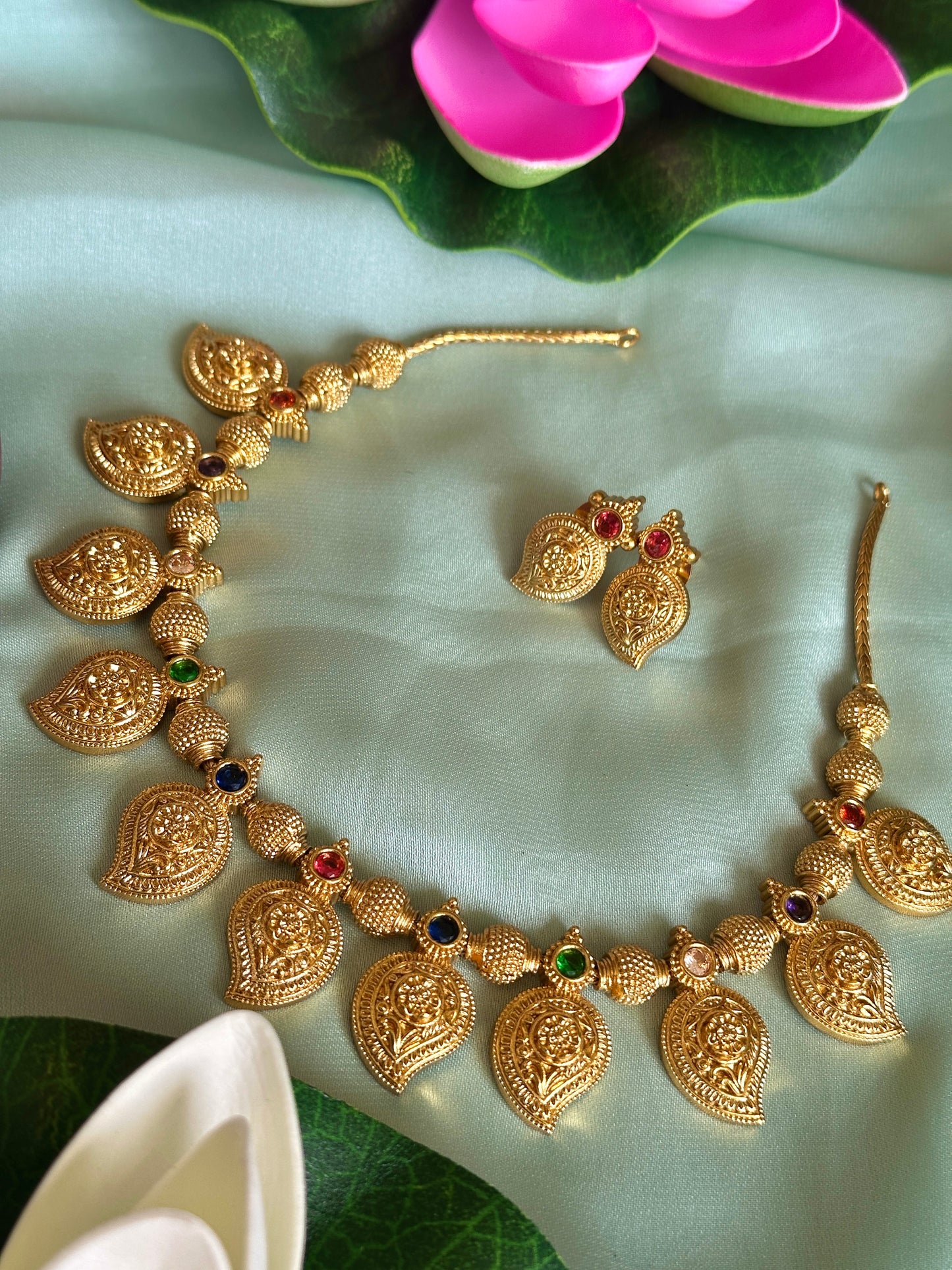 Navaratna Maanga Maala