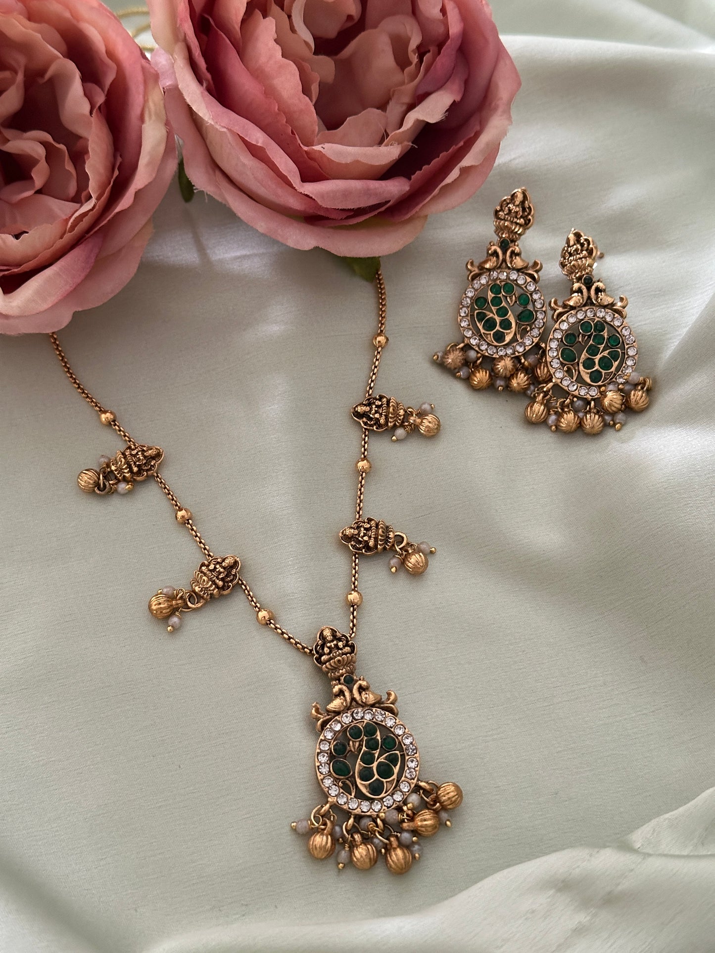 Amala Devi Chain Set