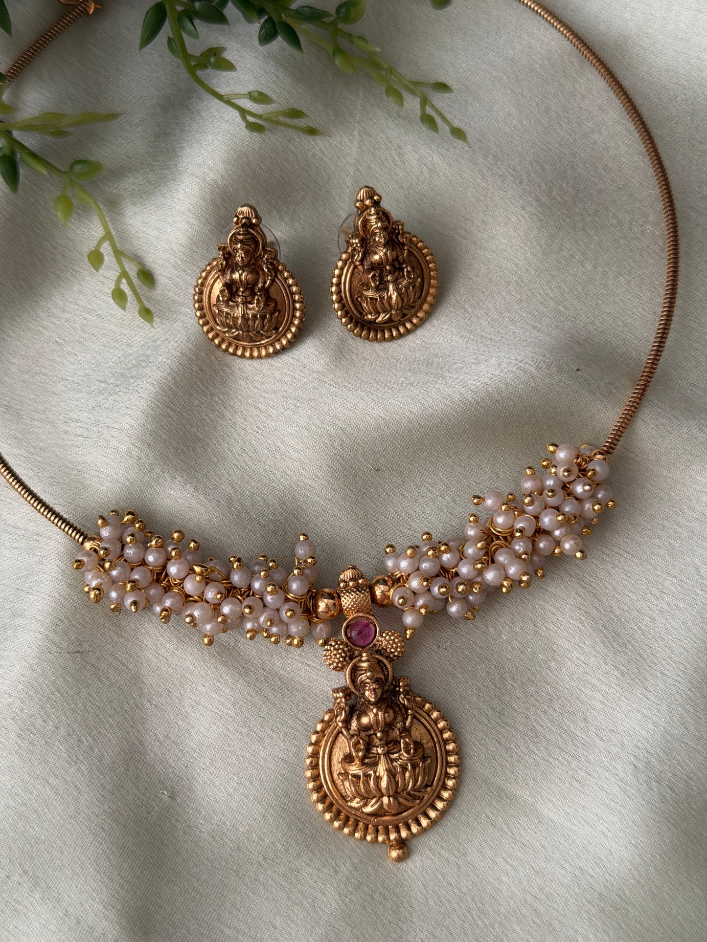 Budgeted Pearl Lakshmi Hasli