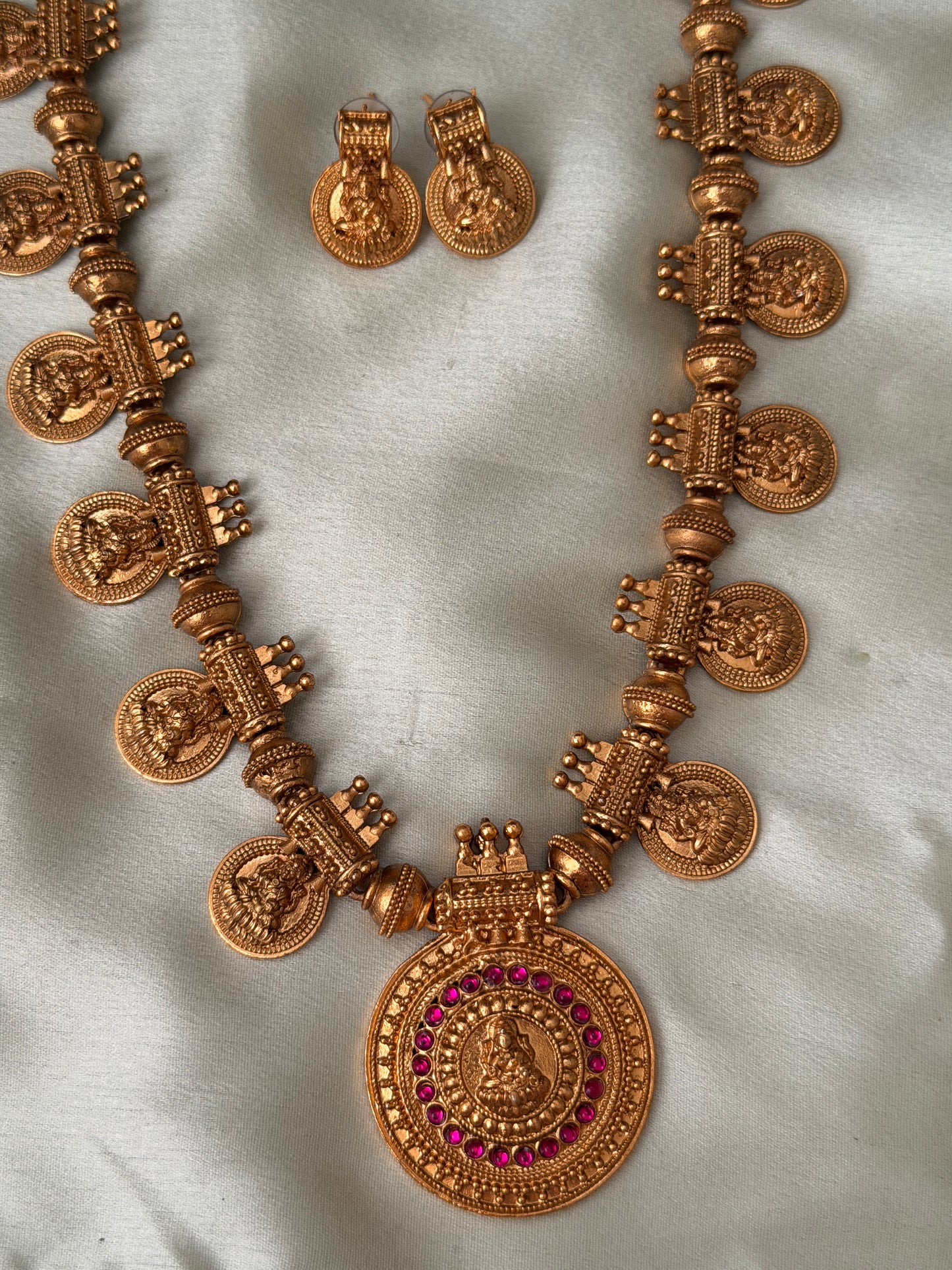 Vijishta Coin Haaram